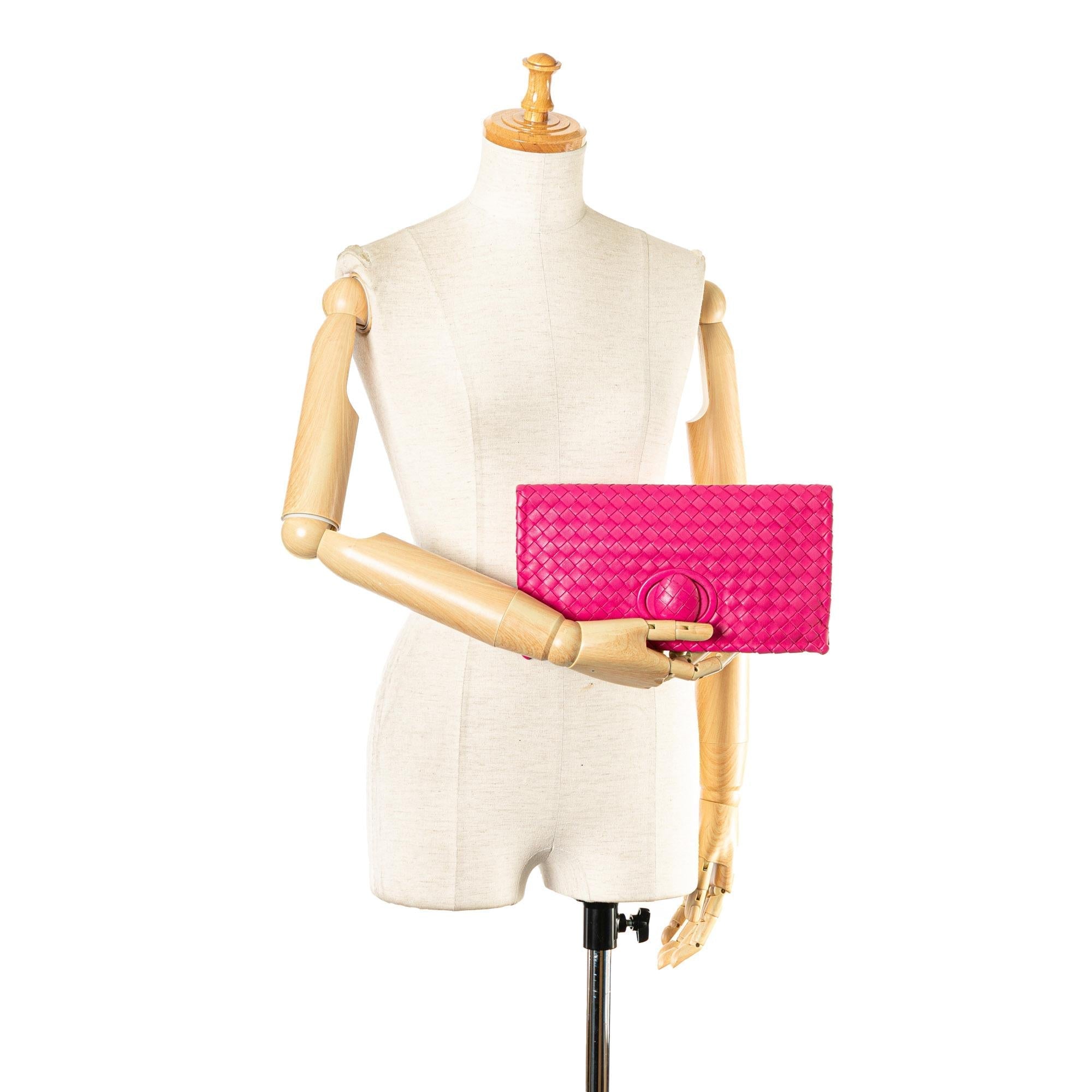 Bottega Veneta Intrecciato Flap Clutch (SHG-2qUOwB)