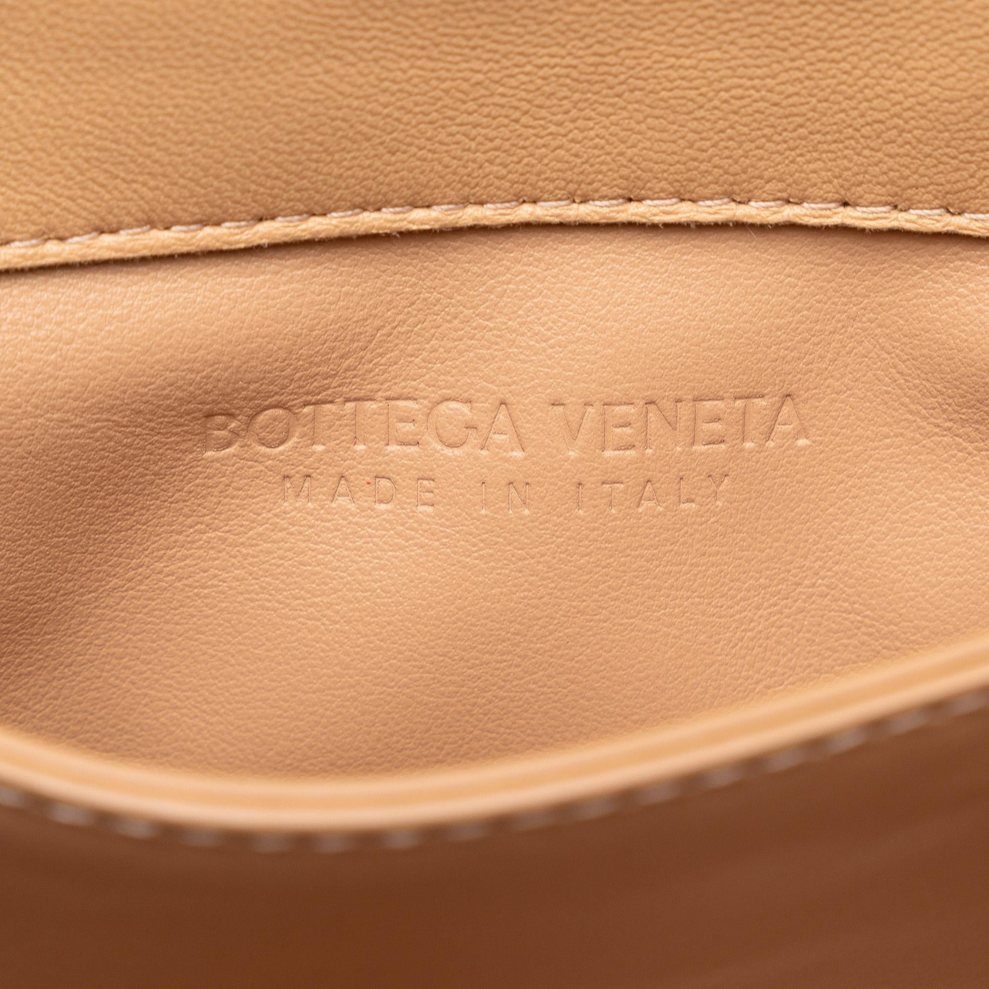 Bottega Veneta Intrecciato Flap Crossbody Bag (SHG-zM1bxm)