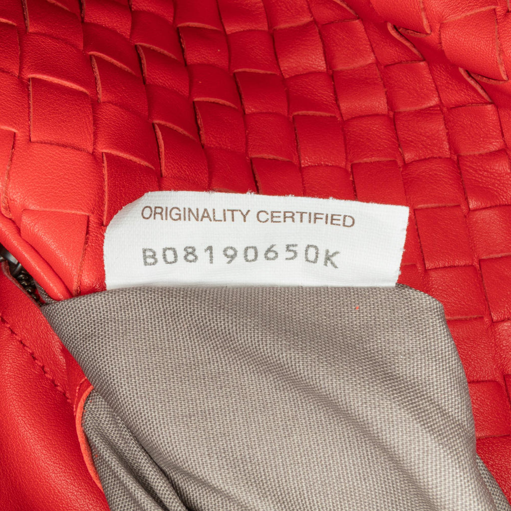 Bottega Veneta Intrecciato Flap Crossbody (SHG-XBGpUp)