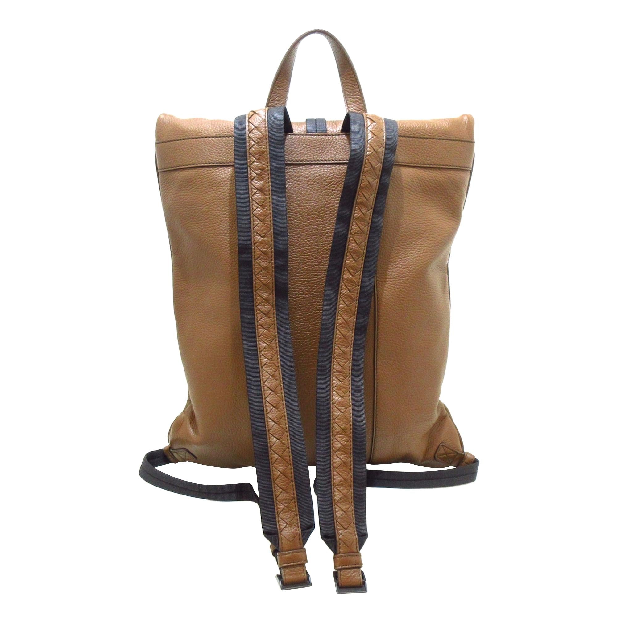 Bottega Veneta Intrecciato Fold-Over Buckle Backpack (SHG-M7fNU2)