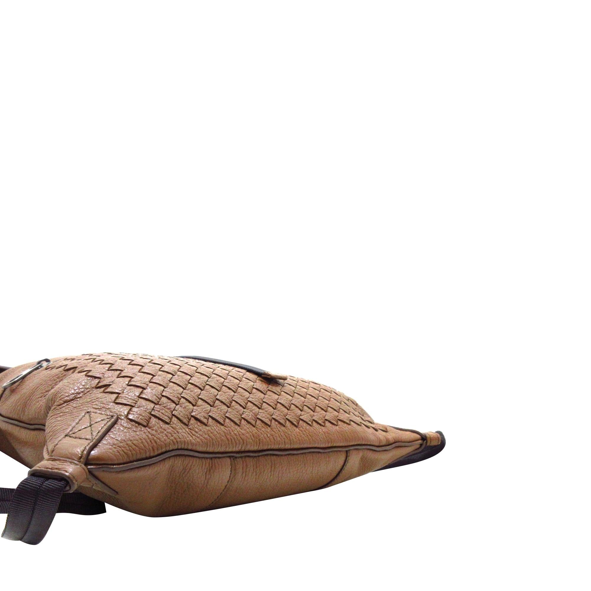 Bottega Veneta Intrecciato Fold-Over Buckle Backpack (SHG-M7fNU2)