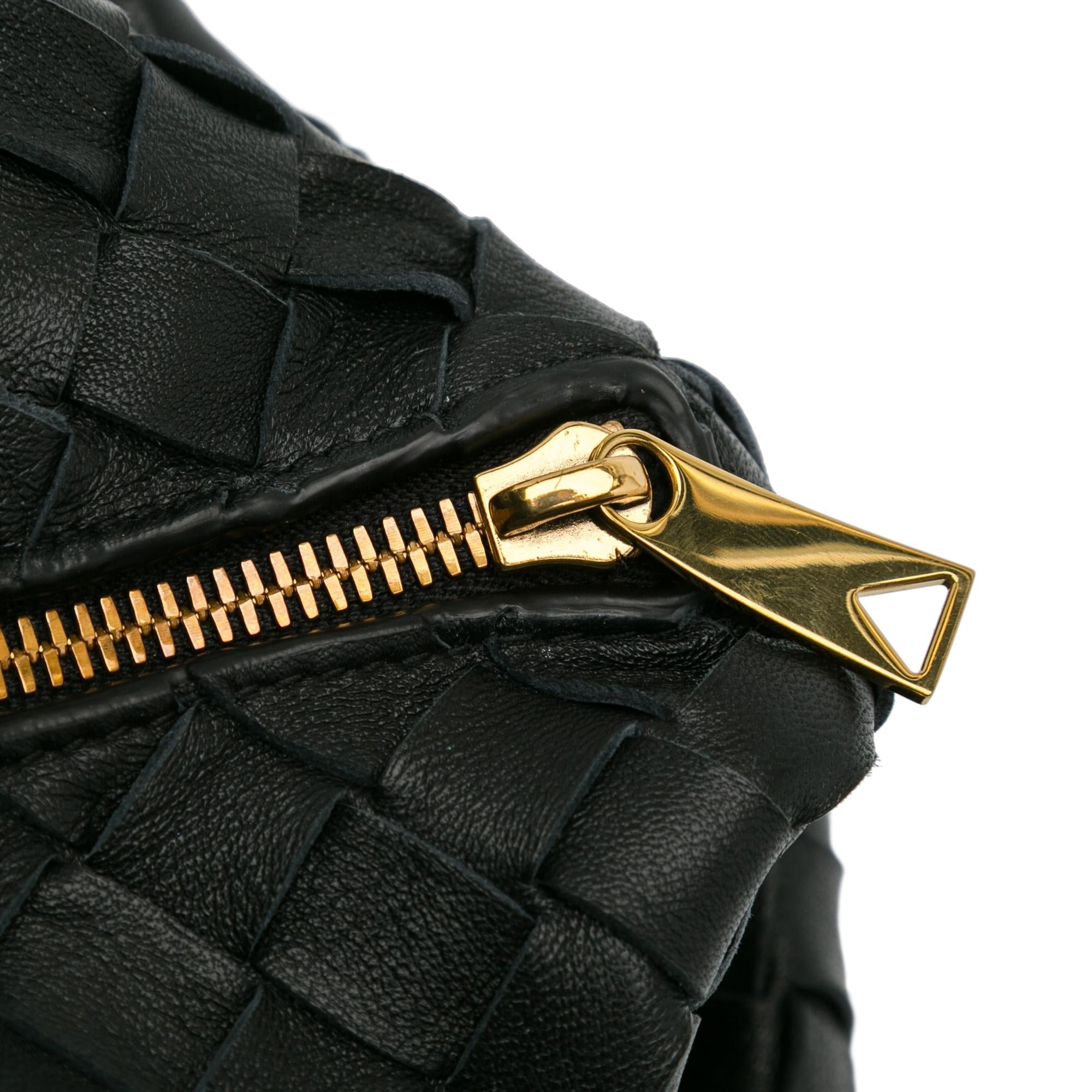 Bottega Veneta Intrecciato Foulard Shoulder Bag (SHG-7IVIW7)