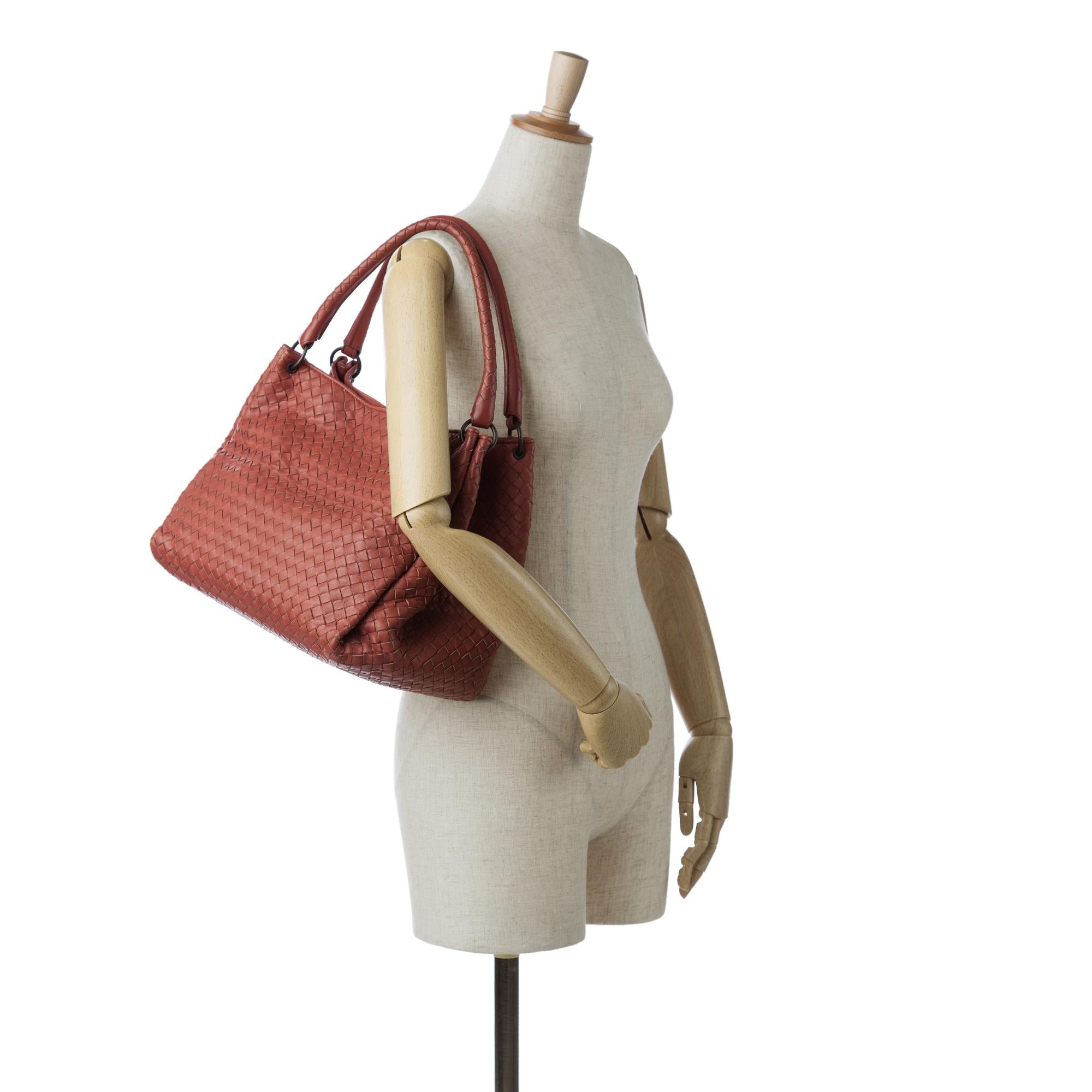 Bottega Veneta Intrecciato Handbag (SHG-L1MLpi)