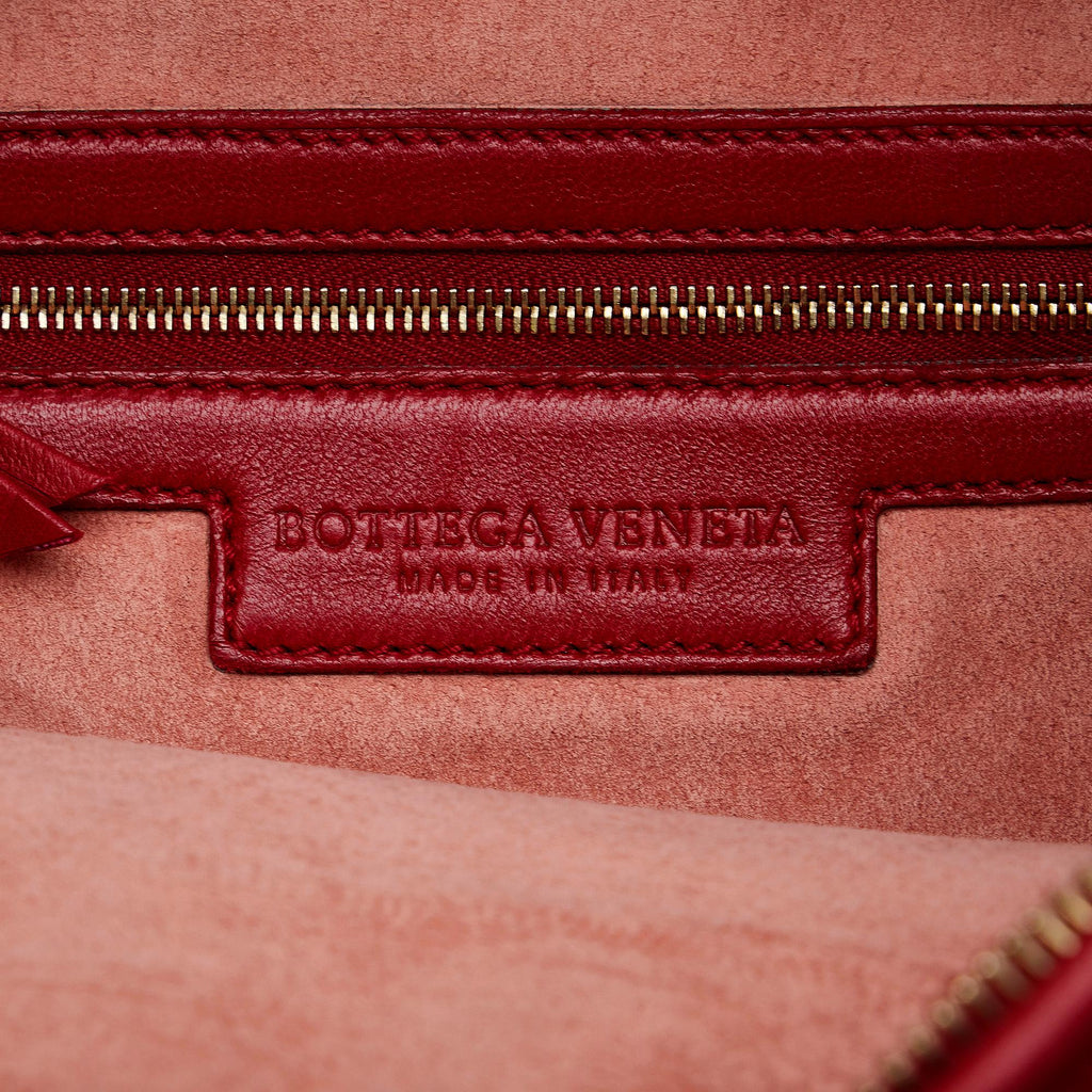 Bottega Veneta Intrecciato Hobo Bag (SHG-JOeind)