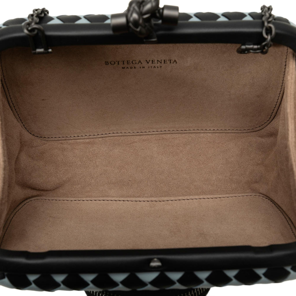 Bottega Veneta Intrecciato Knot Clutch (SHG-C92NFH)