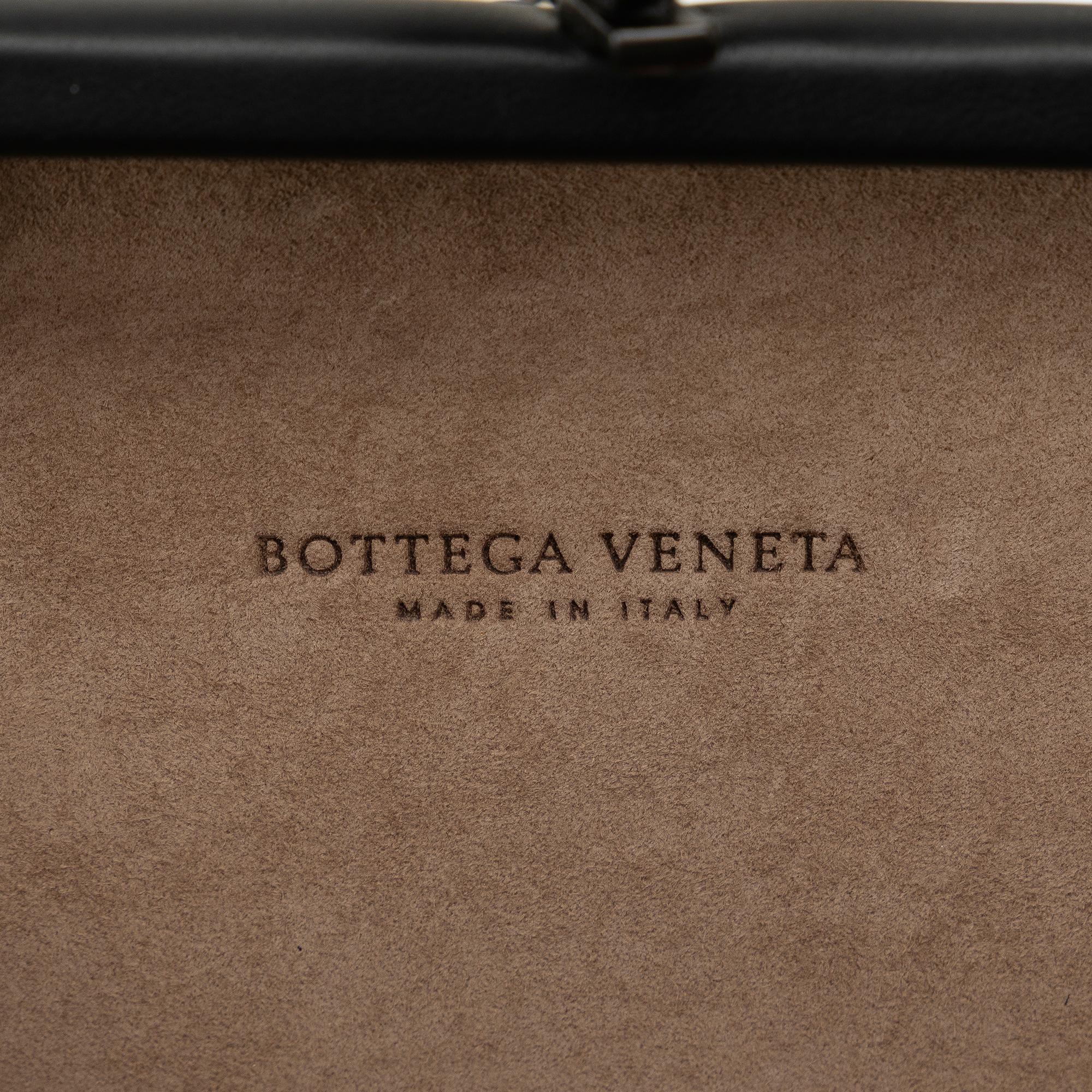 Bottega Veneta Intrecciato Knot Clutch (SHG-C92NFH)