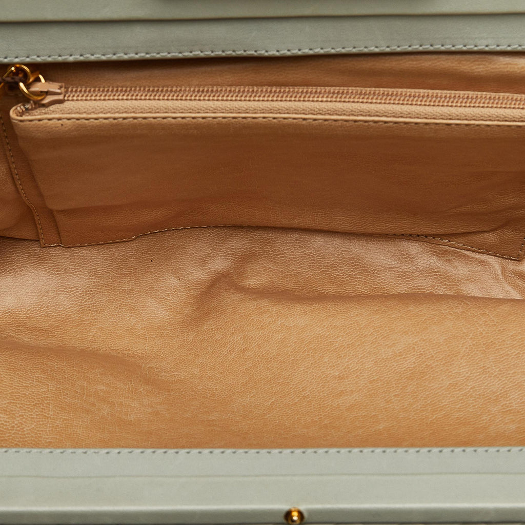 Bottega Veneta Intrecciato Leather Clutch Bag (SHG-yflJnS)
