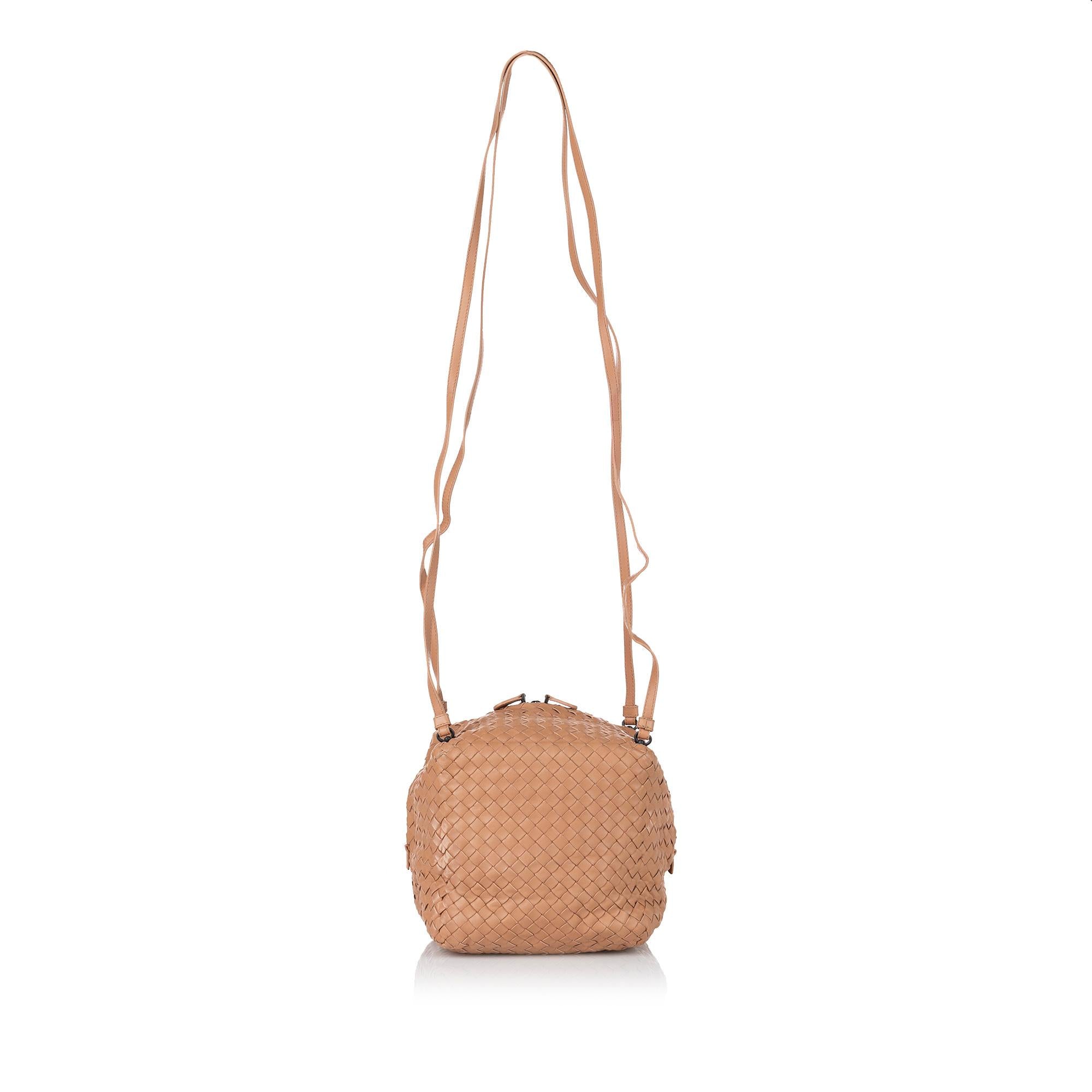 Bottega Veneta Intrecciato Leather Crossbody Bag (SHG-YxKi26)