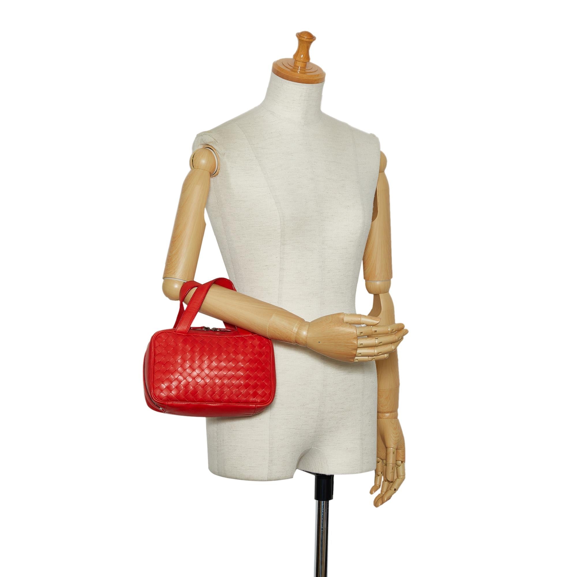 Bottega Veneta Intrecciato Leather Handbag (SHG-zq3CGg)