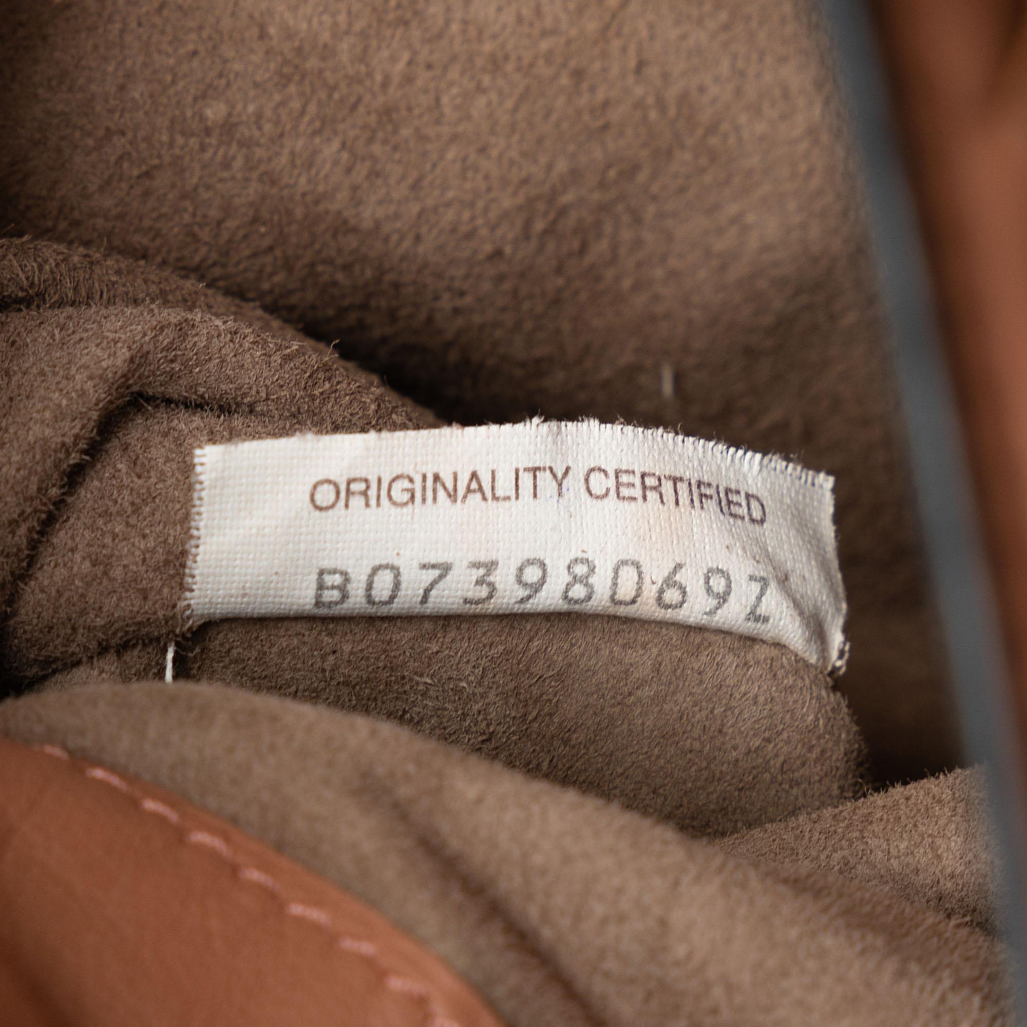 Bottega Veneta Intrecciato Loop Hobo Bag (SHG-v7SHR5)