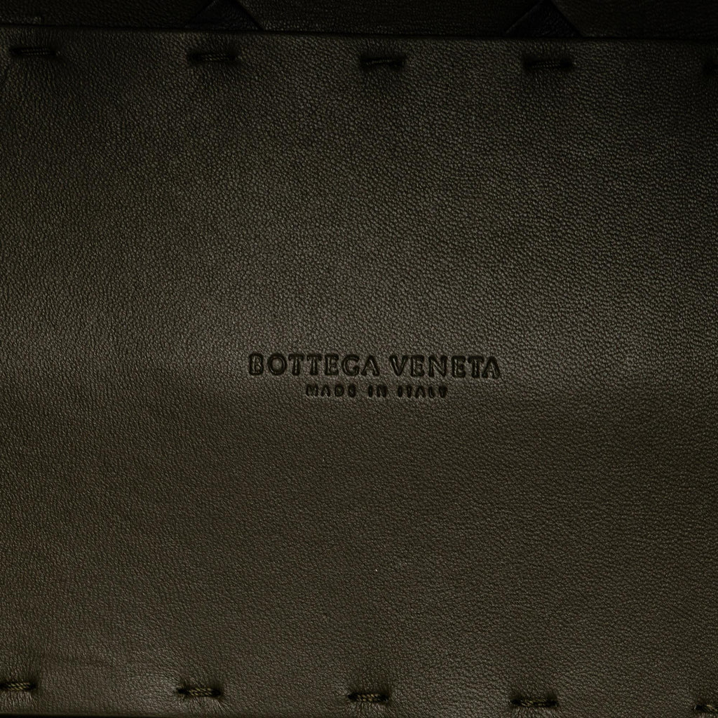 Bottega Veneta Intrecciato Maxi Cabat 30 Satchel (SHG-P7LX5h)