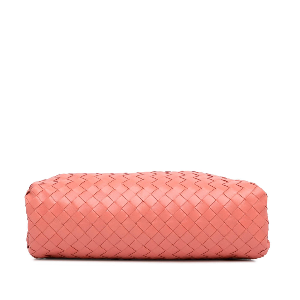Bottega Veneta Intrecciato Maxi The Pouch (SHG-yVEbci)
