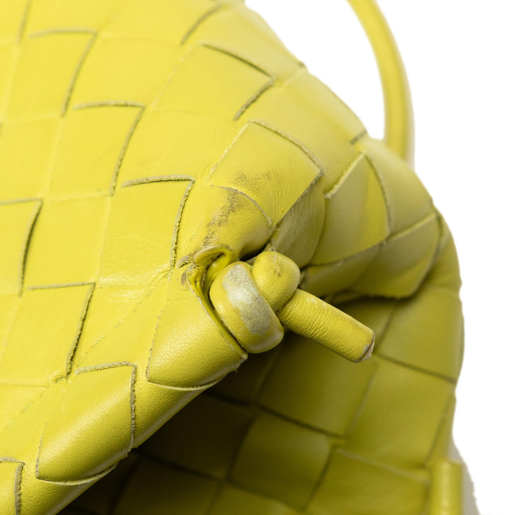 Bottega Veneta Intrecciato Mini Knot Bucket Bag (SHG-0MANrB)
