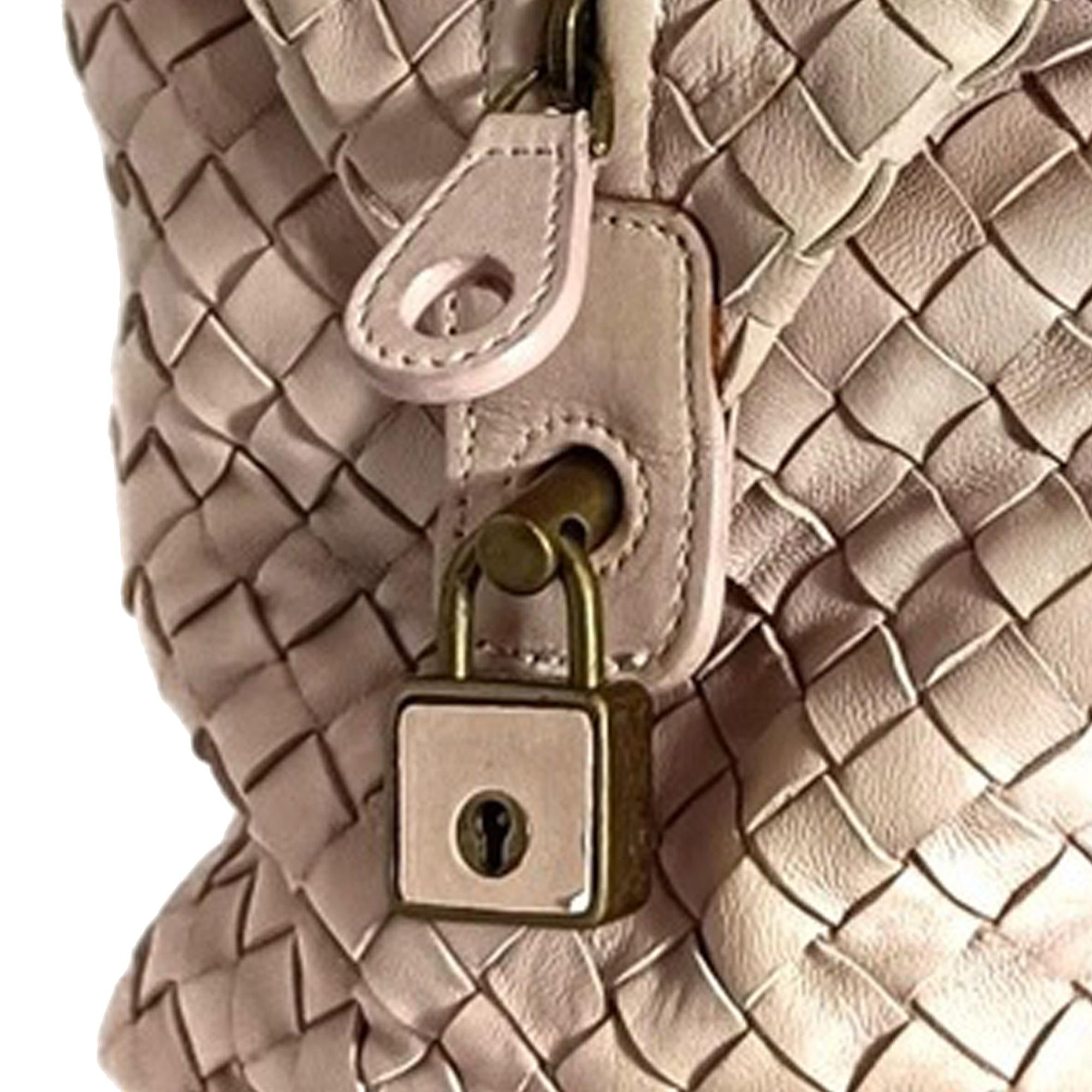 Bottega Veneta Intrecciato Montaigne (SHG-yWlxaG)