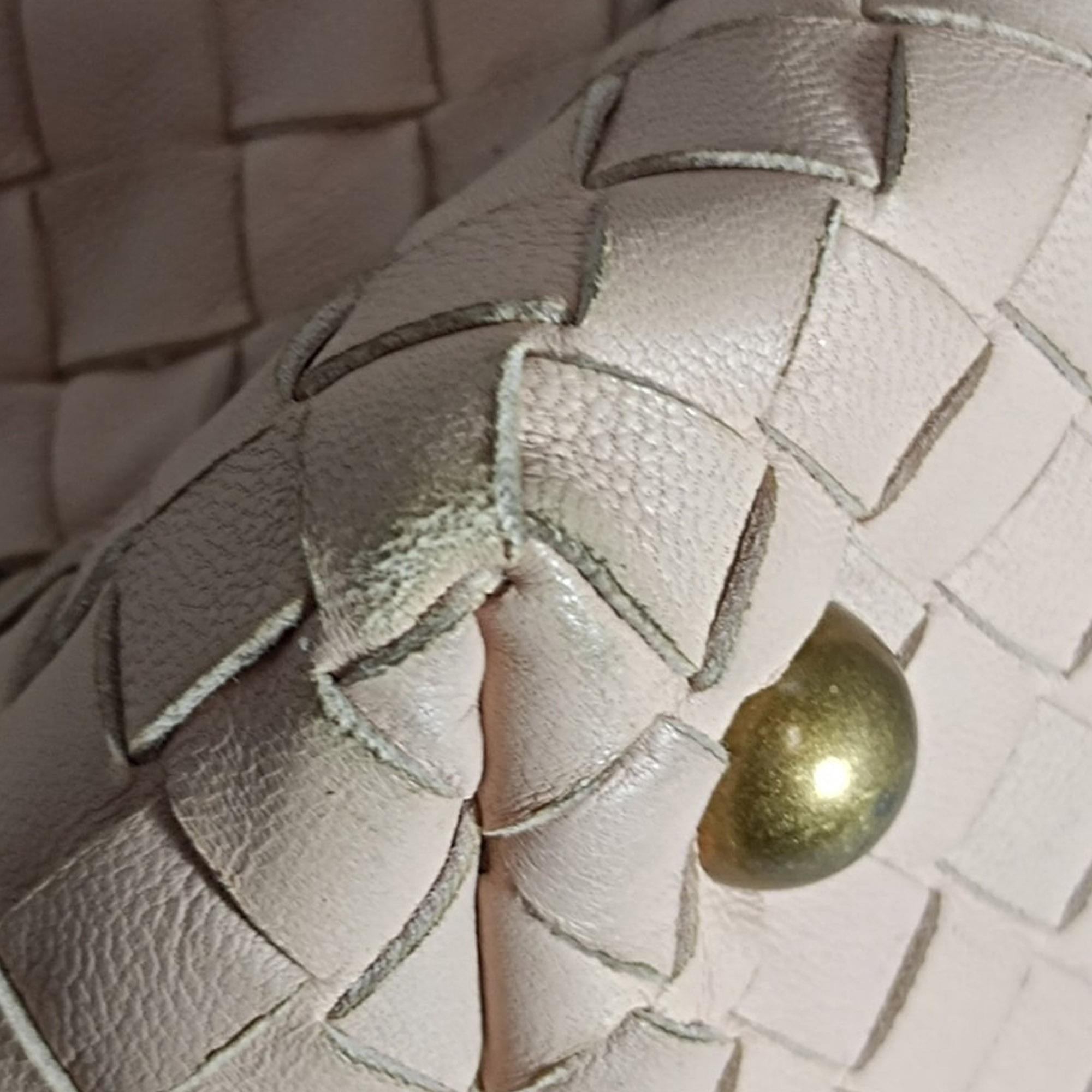 Bottega Veneta Intrecciato Montaigne (SHG-yWlxaG)
