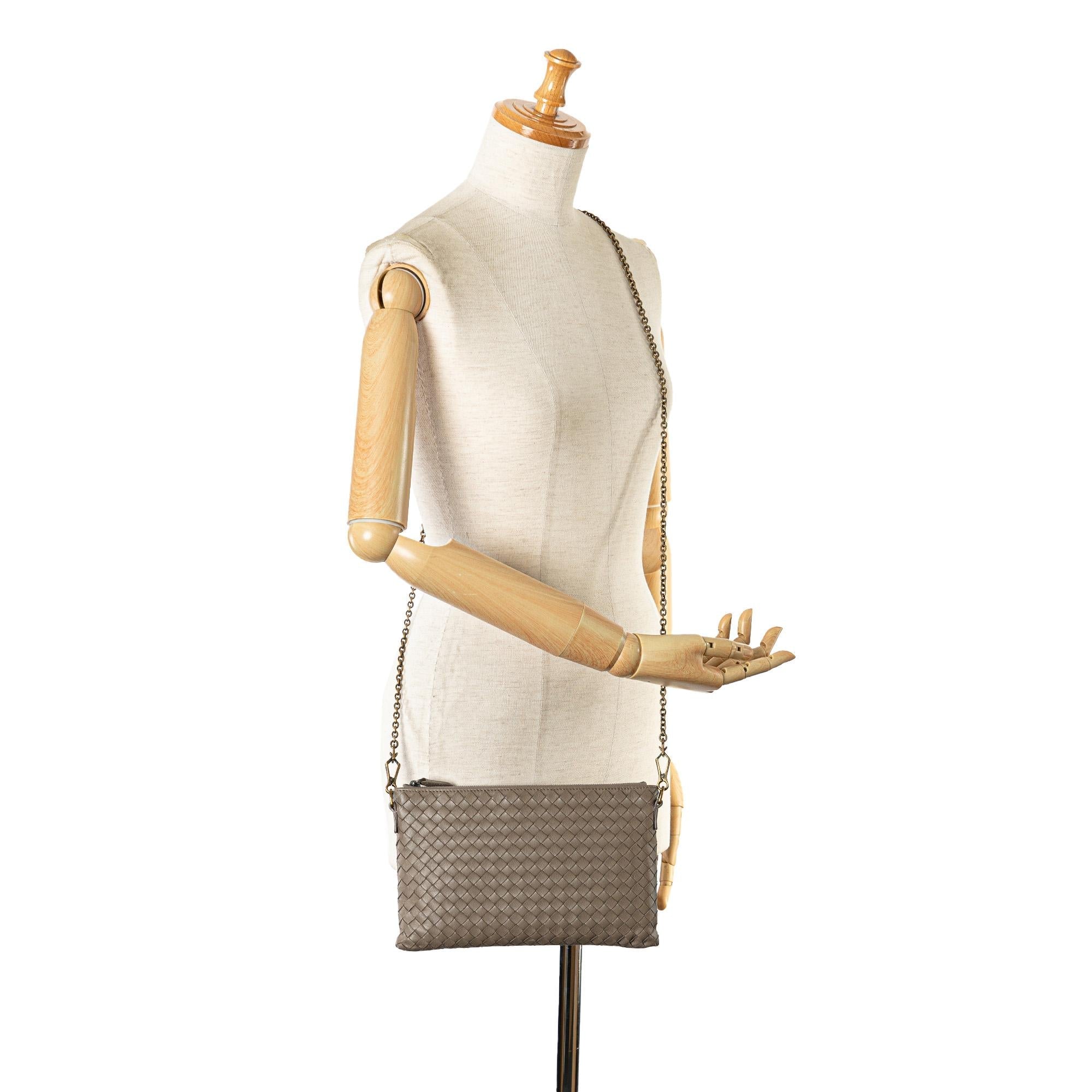 Bottega Veneta Intrecciato Nappa Biletto Wallet on Chain (SHG-dOzzWj)