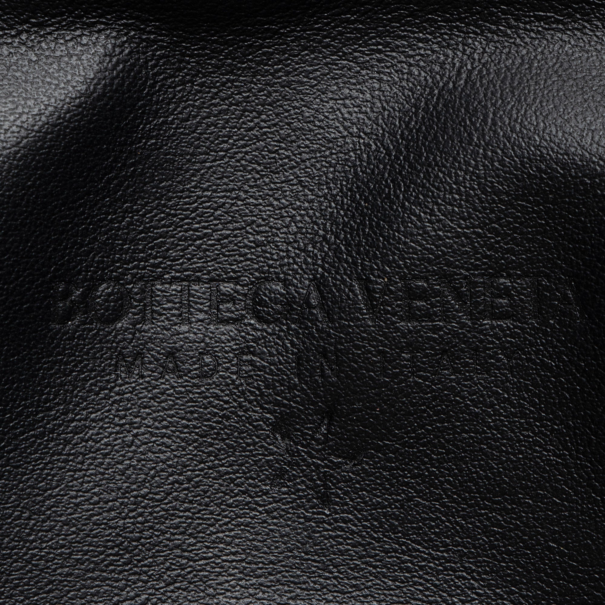 Bottega Veneta Intrecciato Nappa Bulb Shoulder Bag (SHF-gt3xW5)