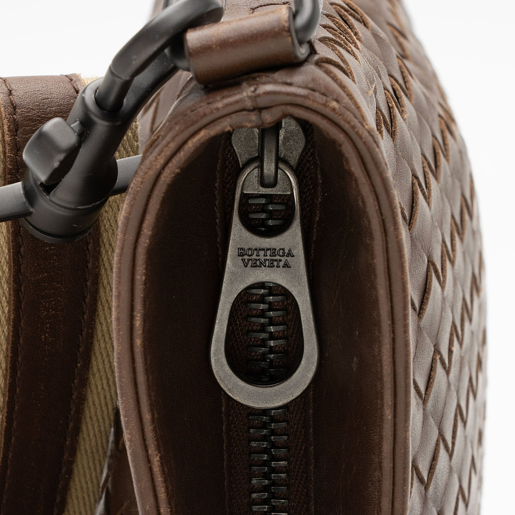 Bottega Veneta Intrecciato Nappa Large Messenger (SHF-8L6sHp)