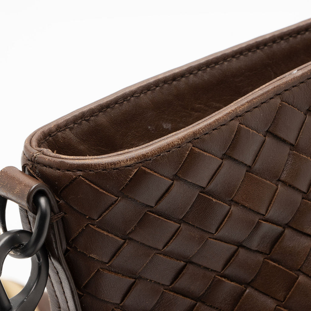 Bottega Veneta Intrecciato Nappa Large Messenger (SHF-8L6sHp)