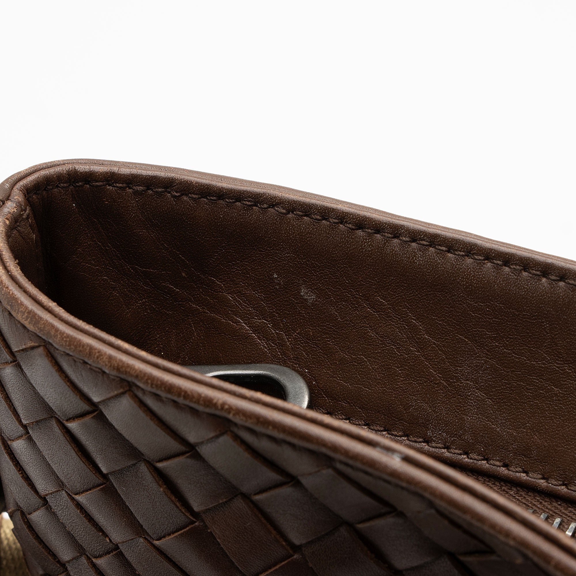 Bottega Veneta Intrecciato Nappa Large Messenger (SHF-8L6sHp)