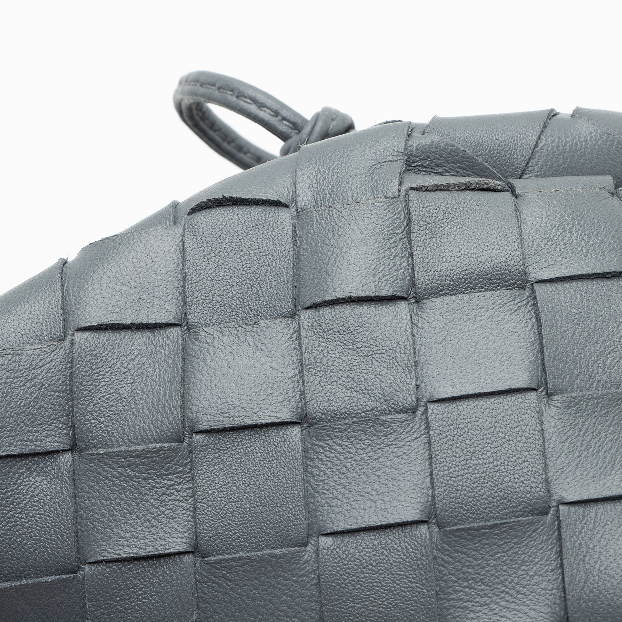 Bottega Veneta Intrecciato Nappa Leather The Pouch Mini Clutch (SHF-n3ltyV)
