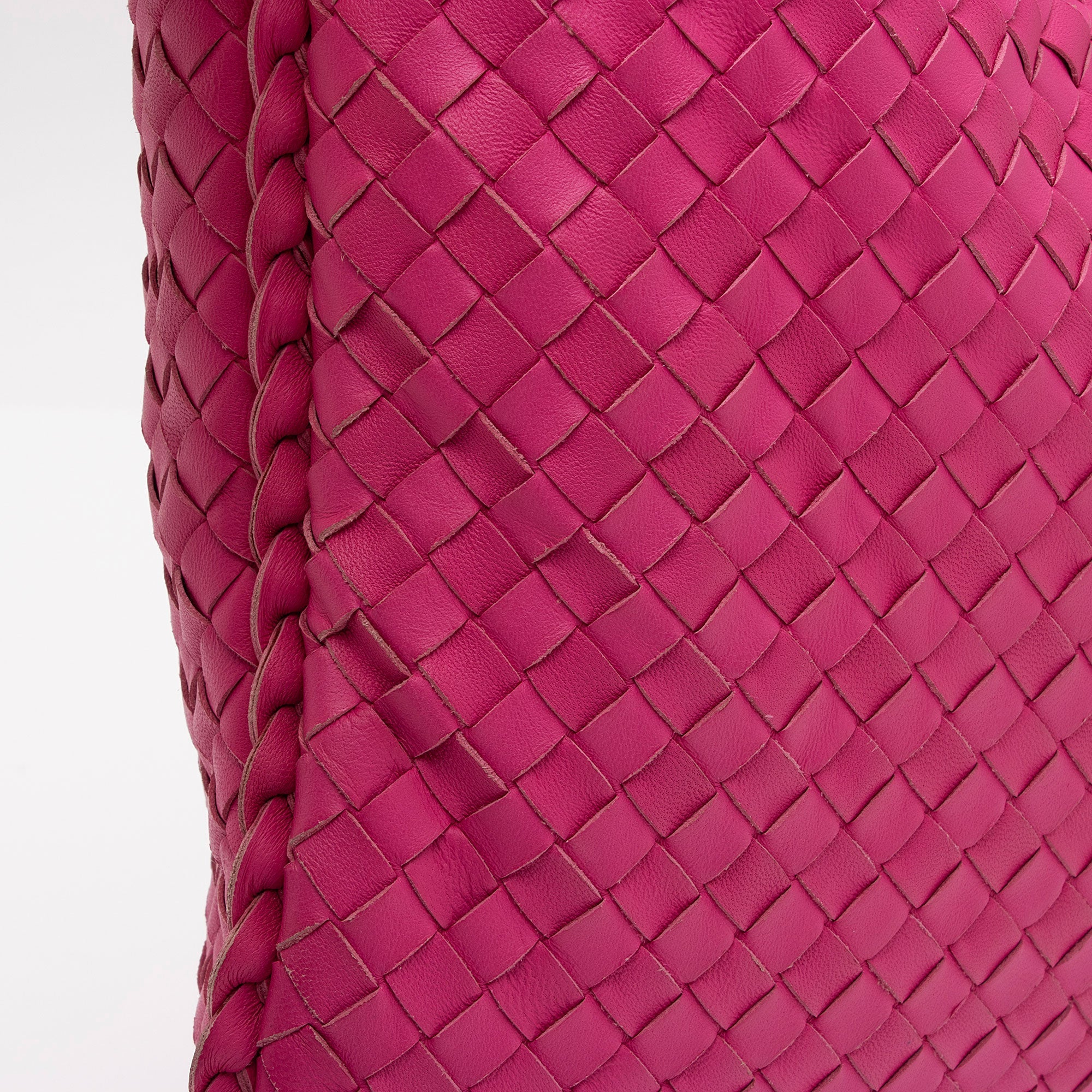Bottega Veneta Intrecciato Nappa Medium Hobo (SHF-8Axx0I)