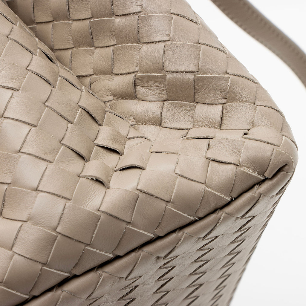 Bottega Veneta Intrecciato Nappa Roma Small Satchel (SHF-D3tcZO)
