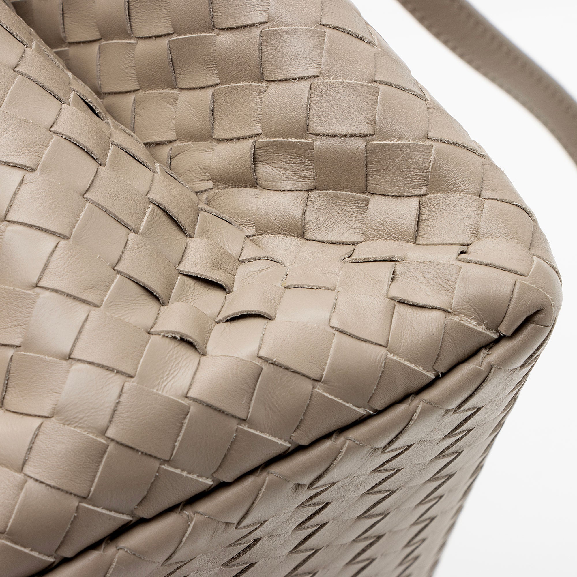 Bottega Veneta Intrecciato Nappa Roma Small Satchel (SHF-D3tcZO)