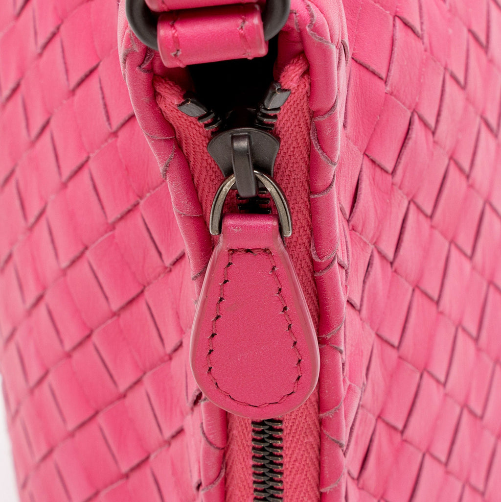 Bottega Veneta Intrecciato Nappa Small Shoulder Bag (SHF-cwvlNW)