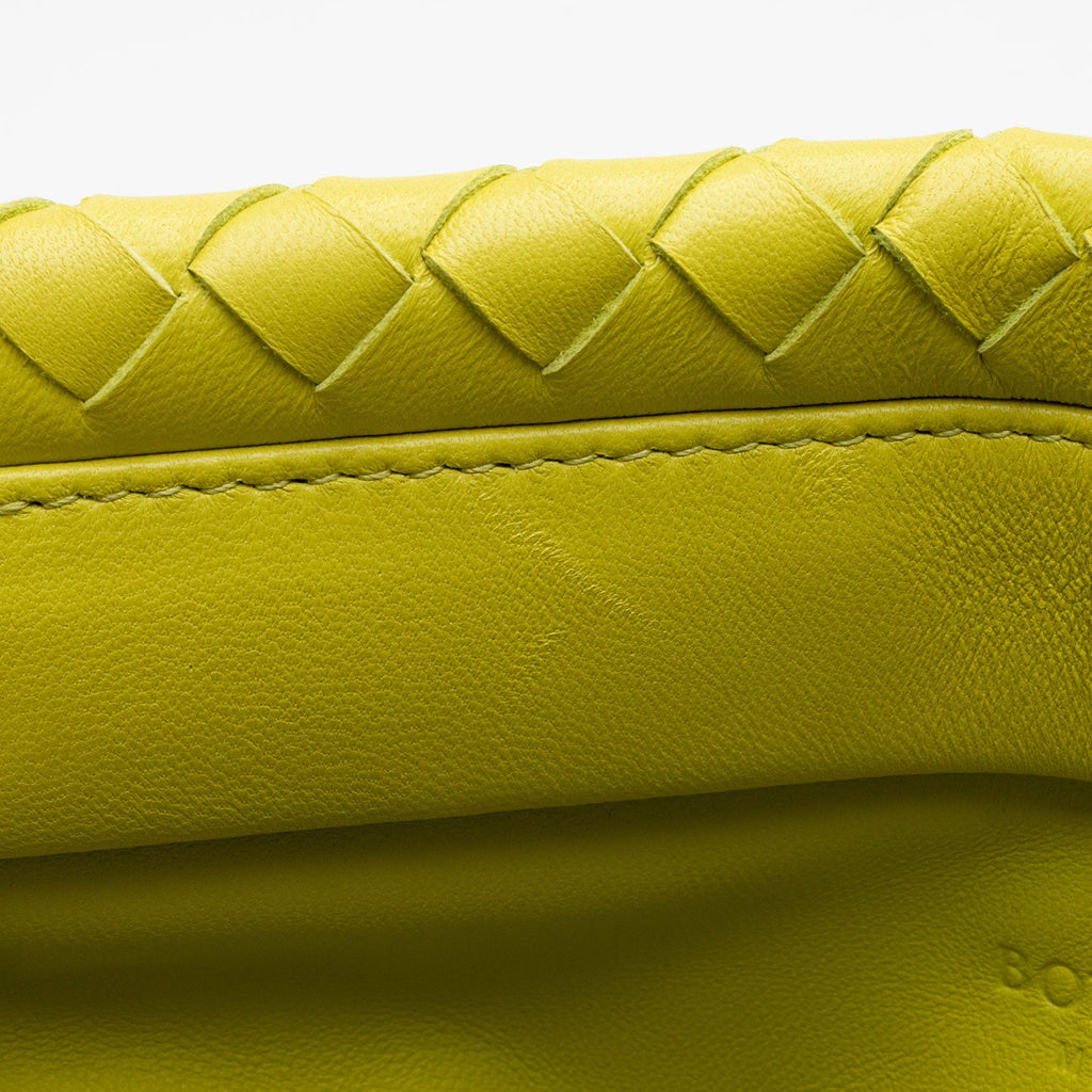 Bottega Veneta Intrecciato Nappa The Fold Crossbody (SHF-FmTNDh)