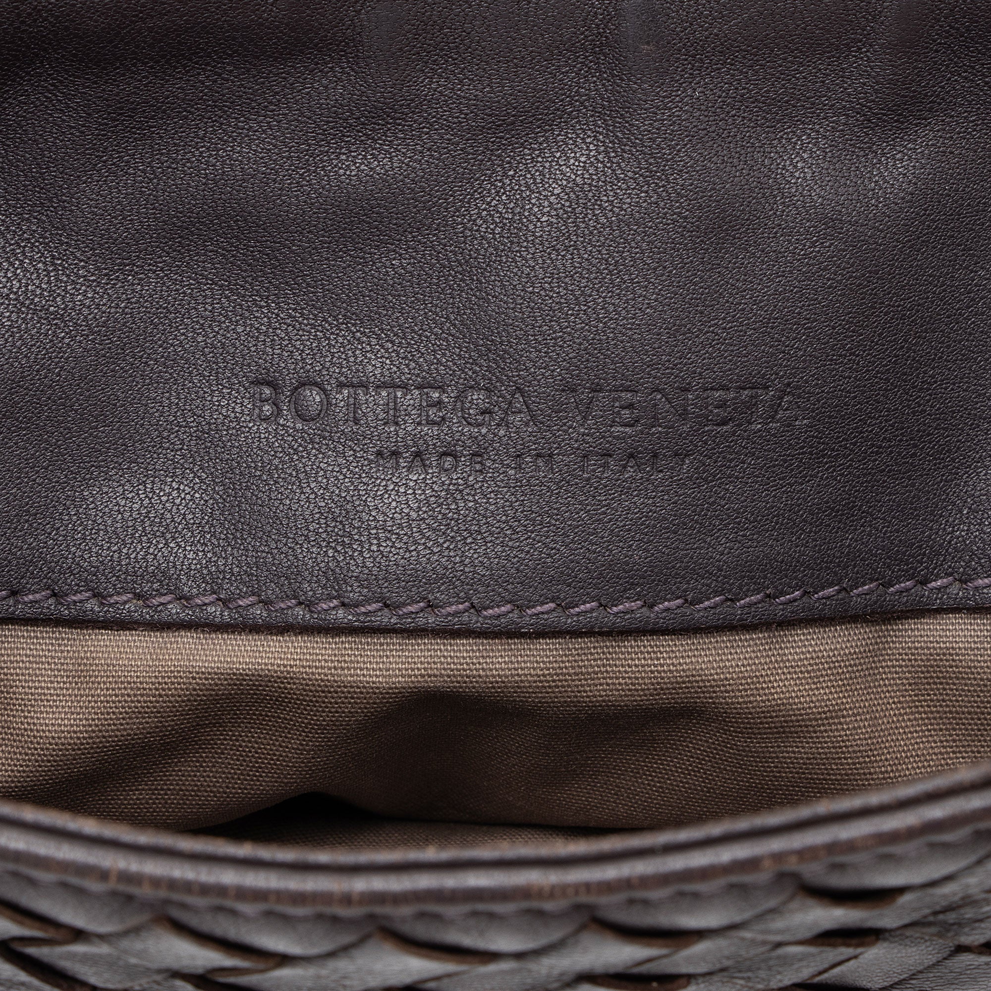 Bottega Veneta Intrecciato Nappa VN Messenger (SHF-hB4xyD)