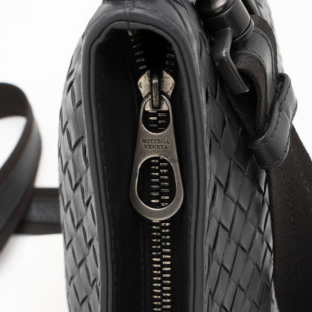 Bottega Veneta Intrecciato Nappa VN Messenger (SHF-F0xm6E)