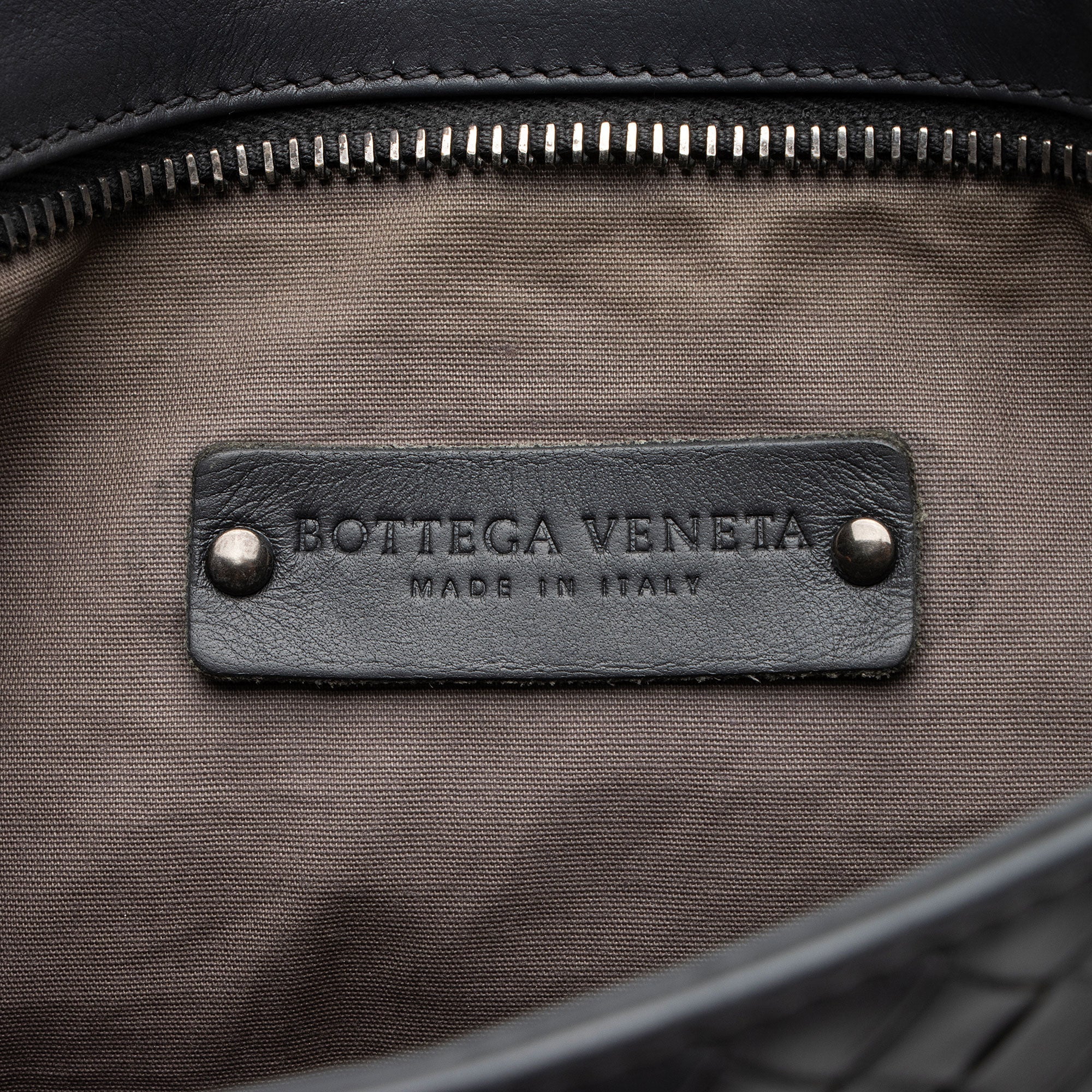 Bottega Veneta Intrecciato Nappa VN Messenger (SHF-F0xm6E)