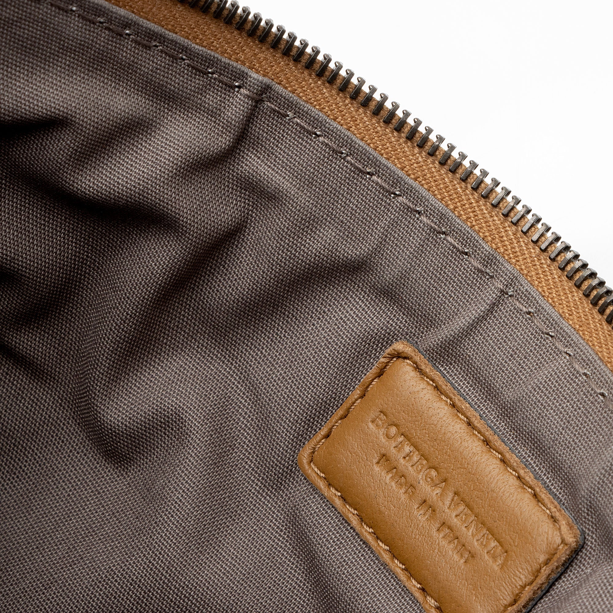 Bottega Veneta Intrecciato Nappa Zip Pouch (SHF-wyJGCB)