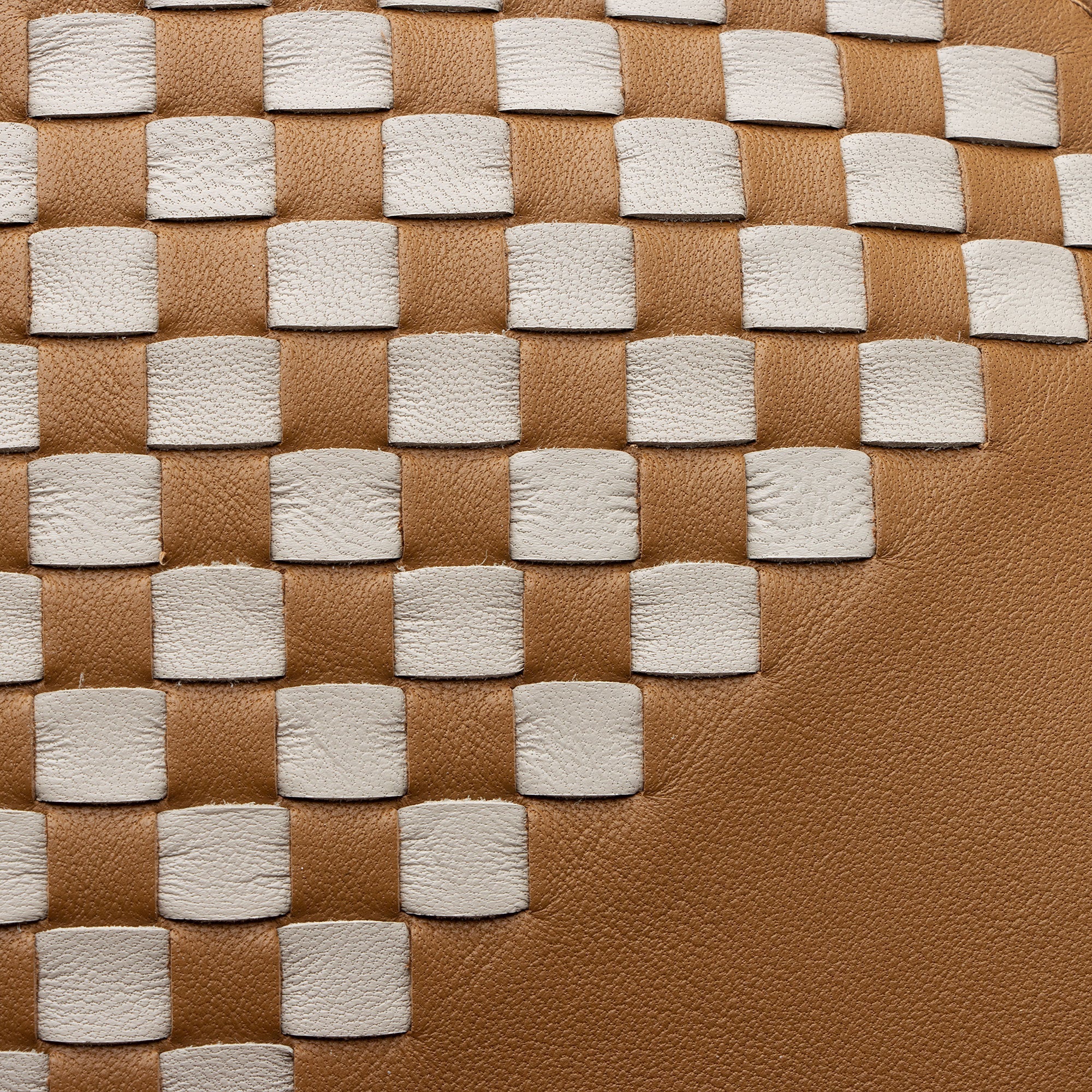 Bottega Veneta Intrecciato Nappa Zip Pouch (SHF-wyJGCB)