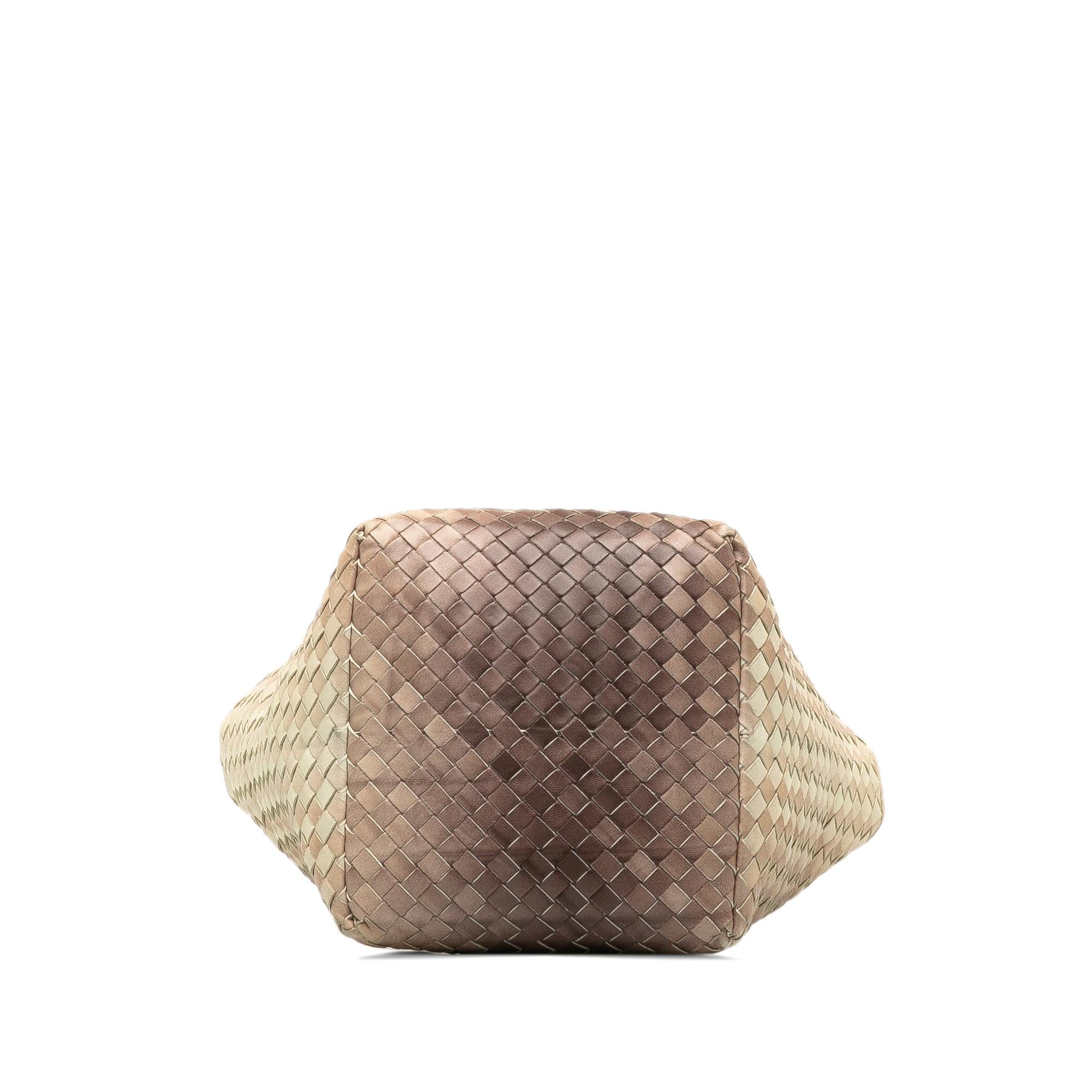 Bottega Veneta Intrecciato Nuance Bucket (SHG-NzXJNR)