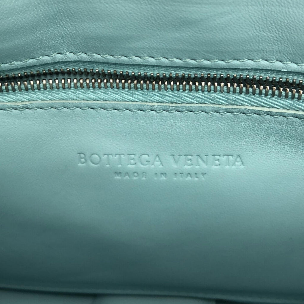 Bottega Veneta Intrecciato Padded Cassette (SHG-8cfm93)