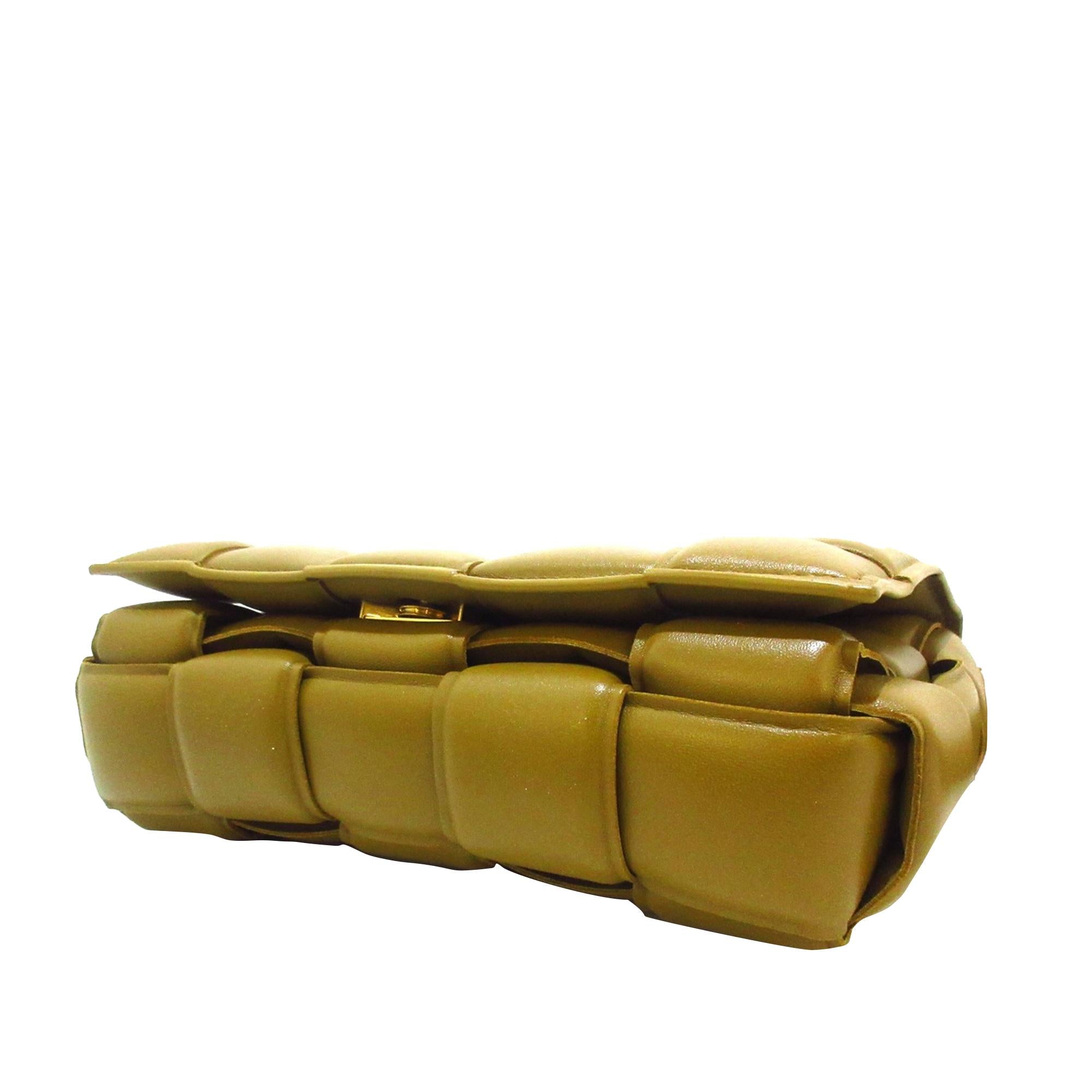 Bottega Veneta Intrecciato Padded Cassette (SHG-ZgXMHL)