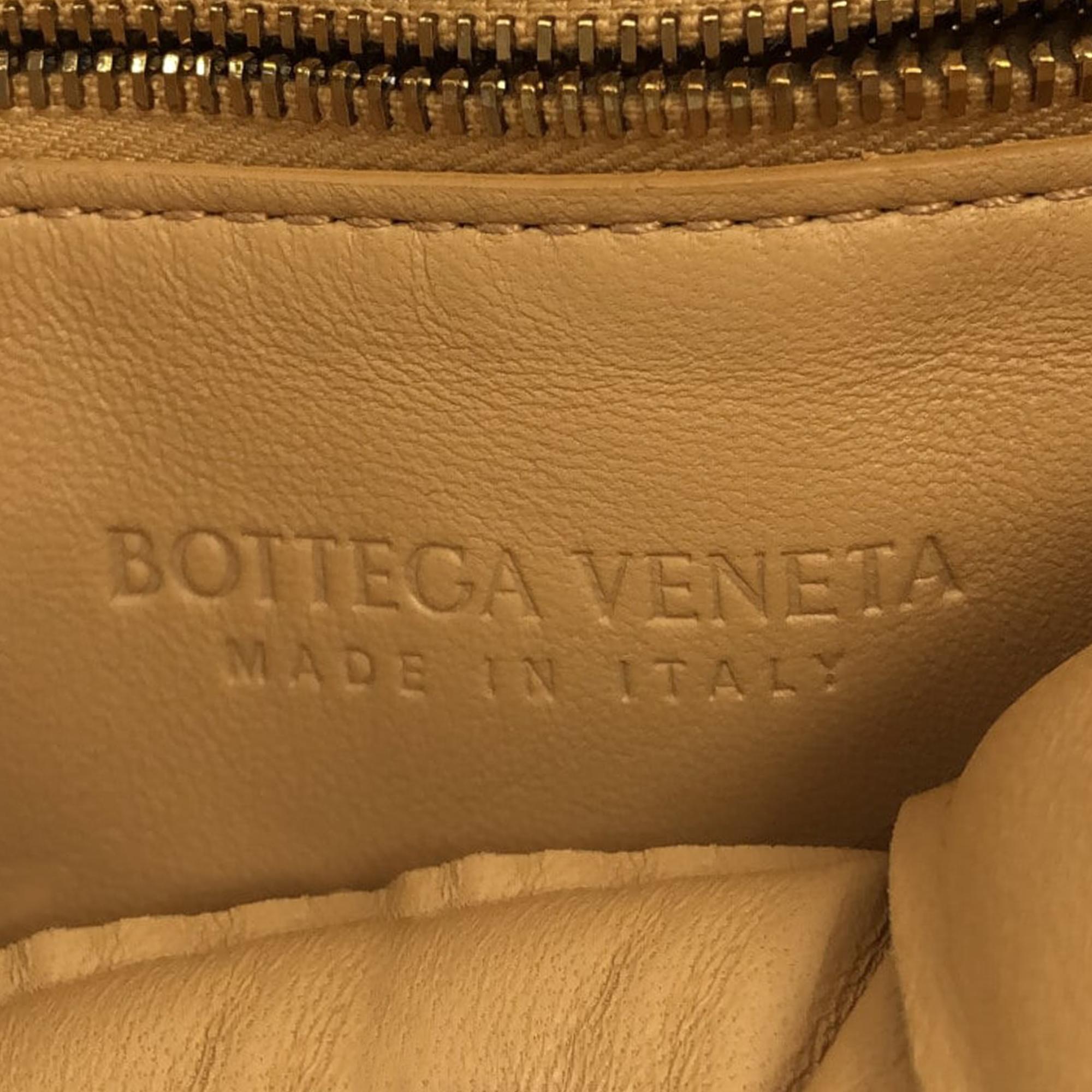 Bottega Veneta Intrecciato Padded Cassette (SHG-1bRinx)