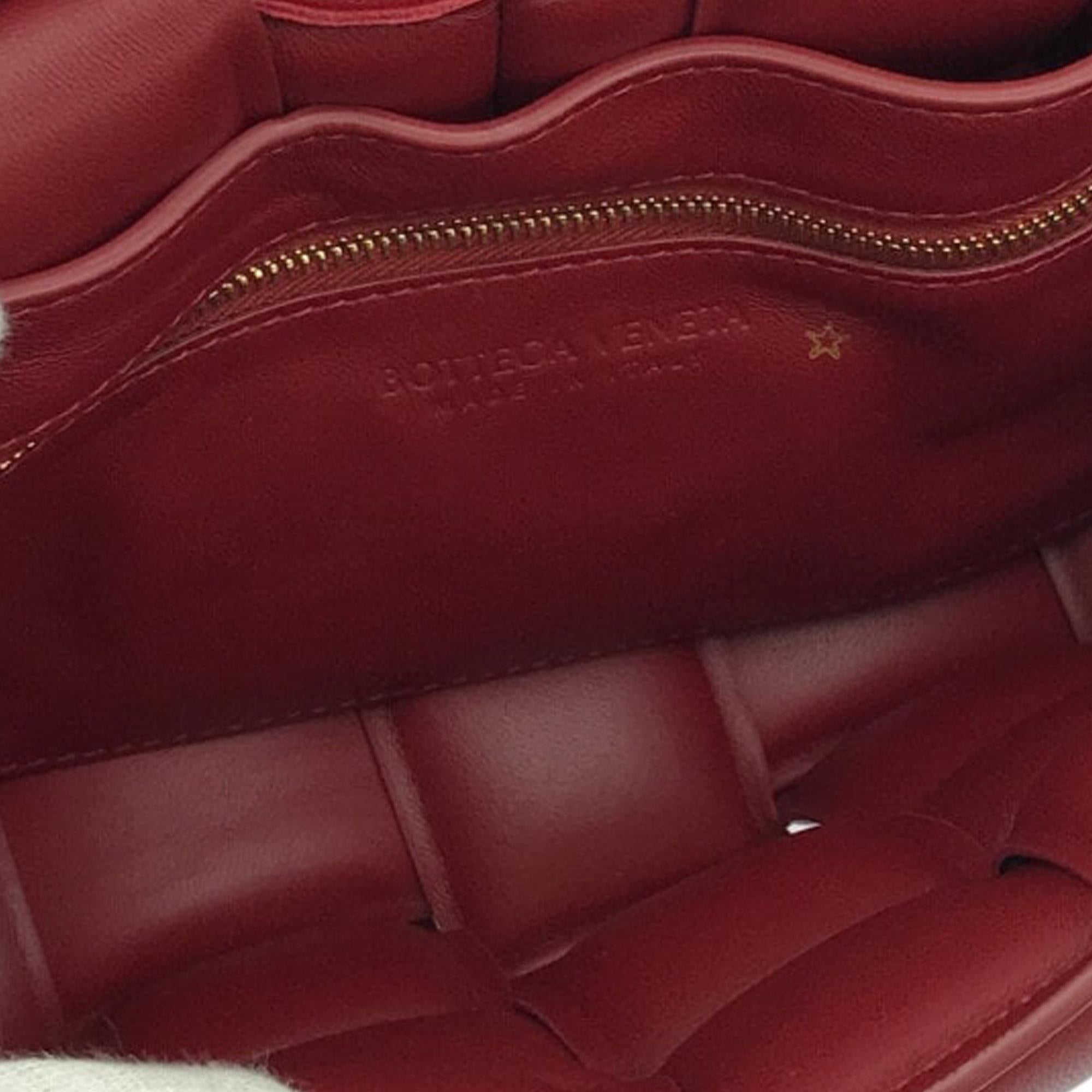 Bottega Veneta Intrecciato Padded Cassette (SHG-kuCobH)