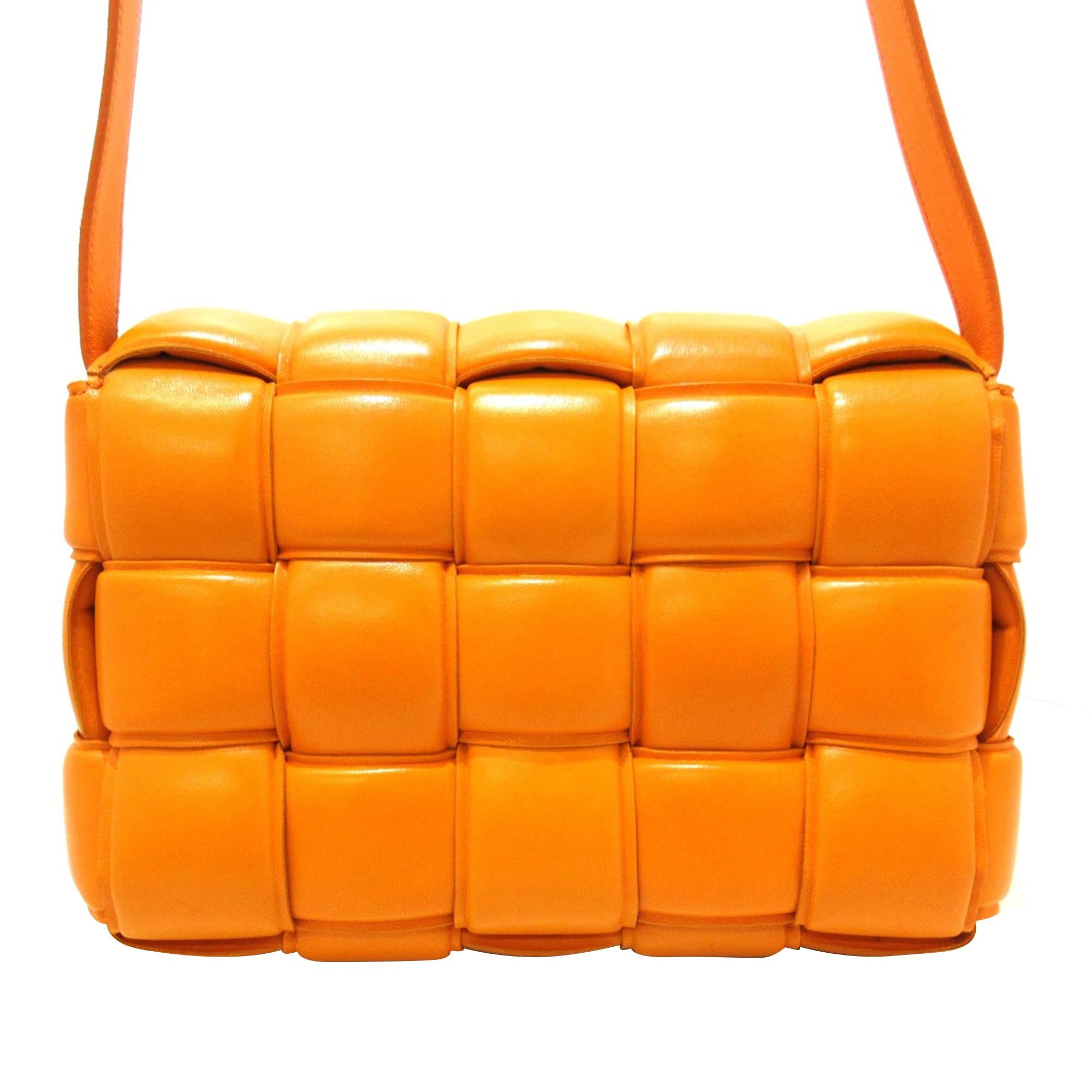 Bottega Veneta Intrecciato Padded Cassette (SHG-JUdhEA)
