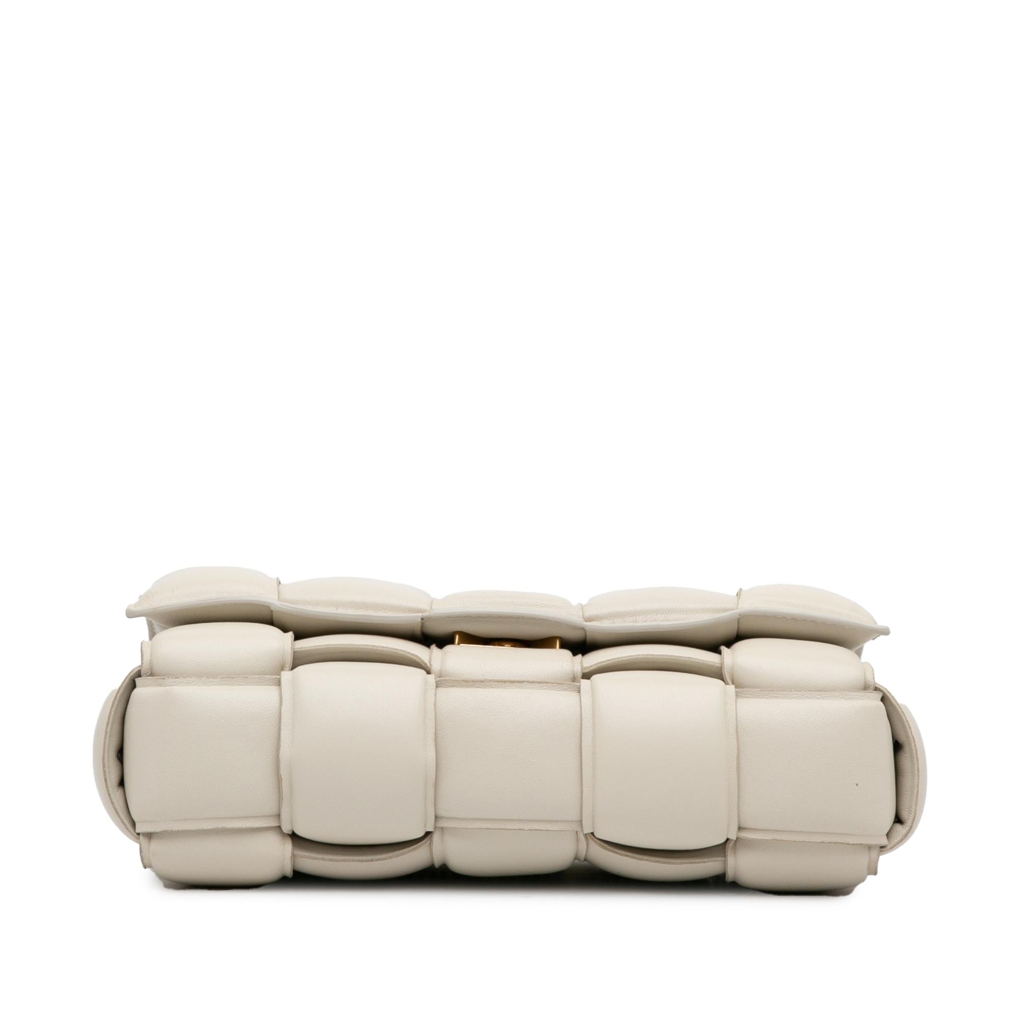 Bottega Veneta Intrecciato Padded Cassette (SHG-wuE9TW)
