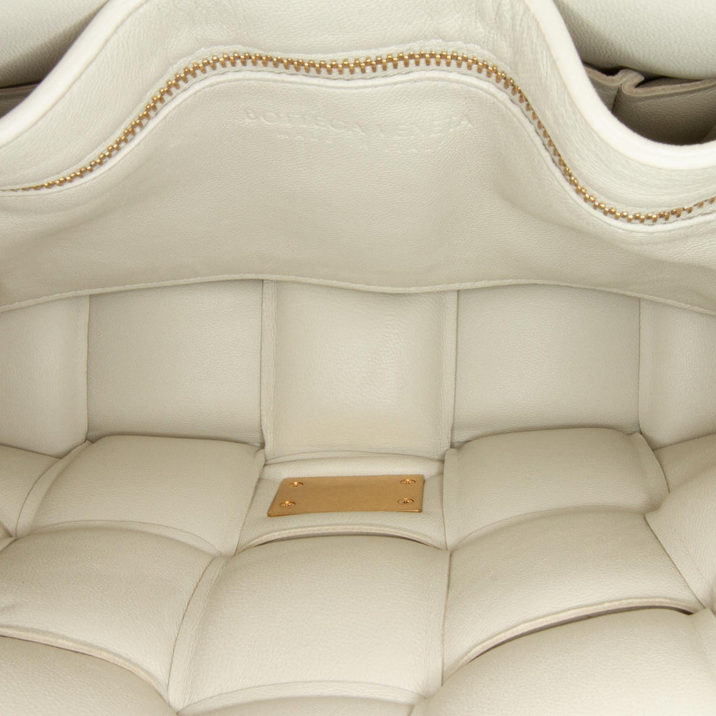 Bottega Veneta Intrecciato Padded Cassette (SHG-wuE9TW)