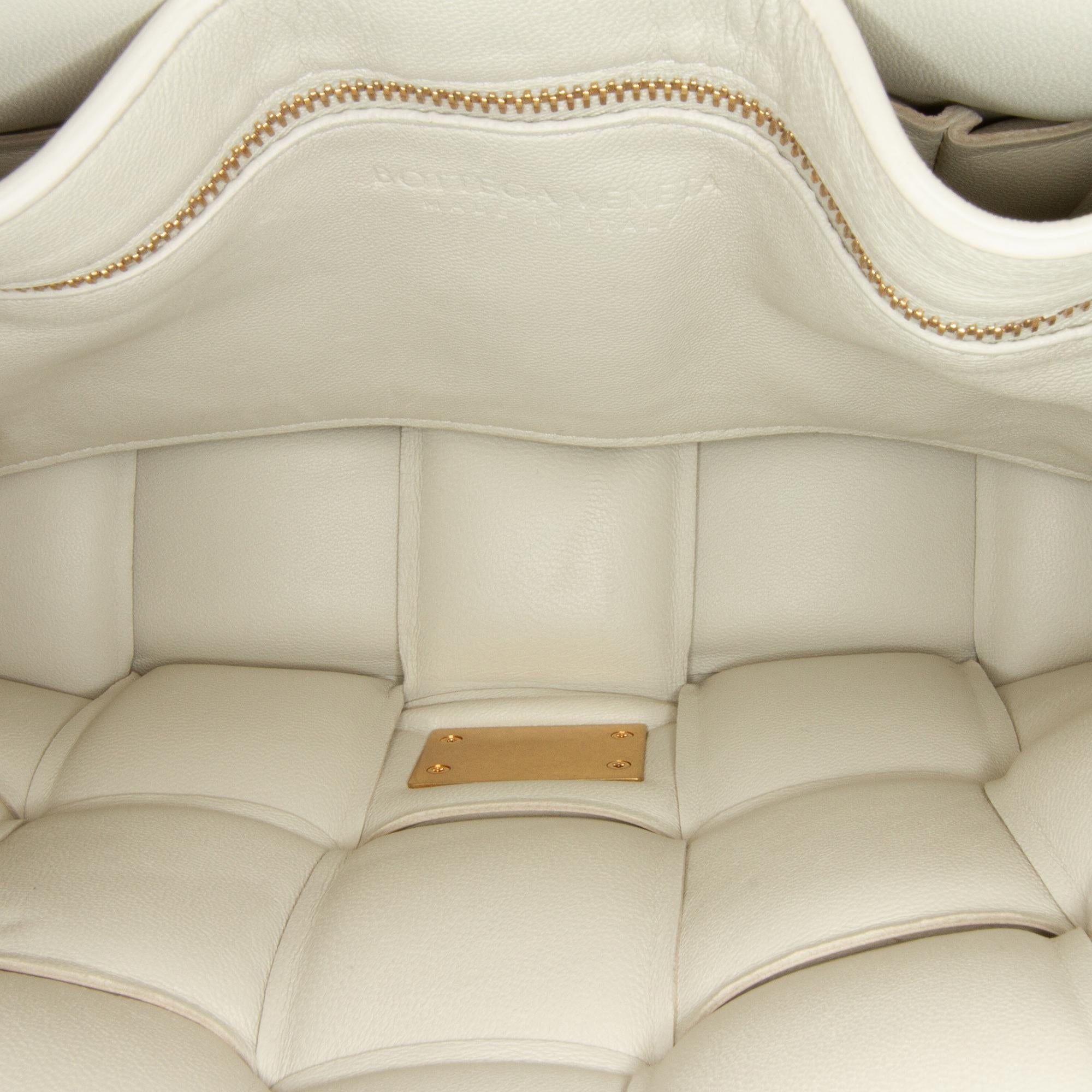 Bottega Veneta Intrecciato Padded Cassette (SHG-wuE9TW)
