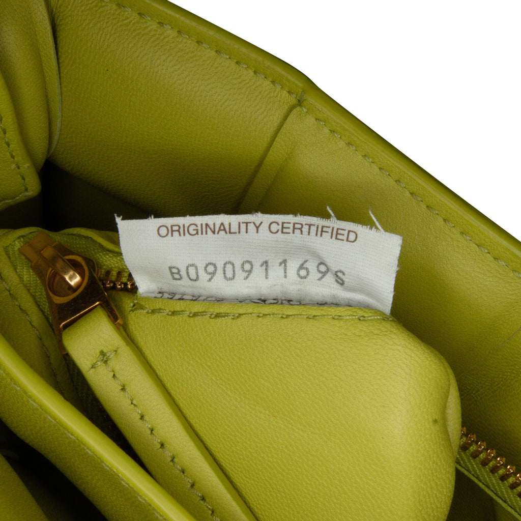 Bottega Veneta Intrecciato Padded Cassette (SHG-0chUQ7)