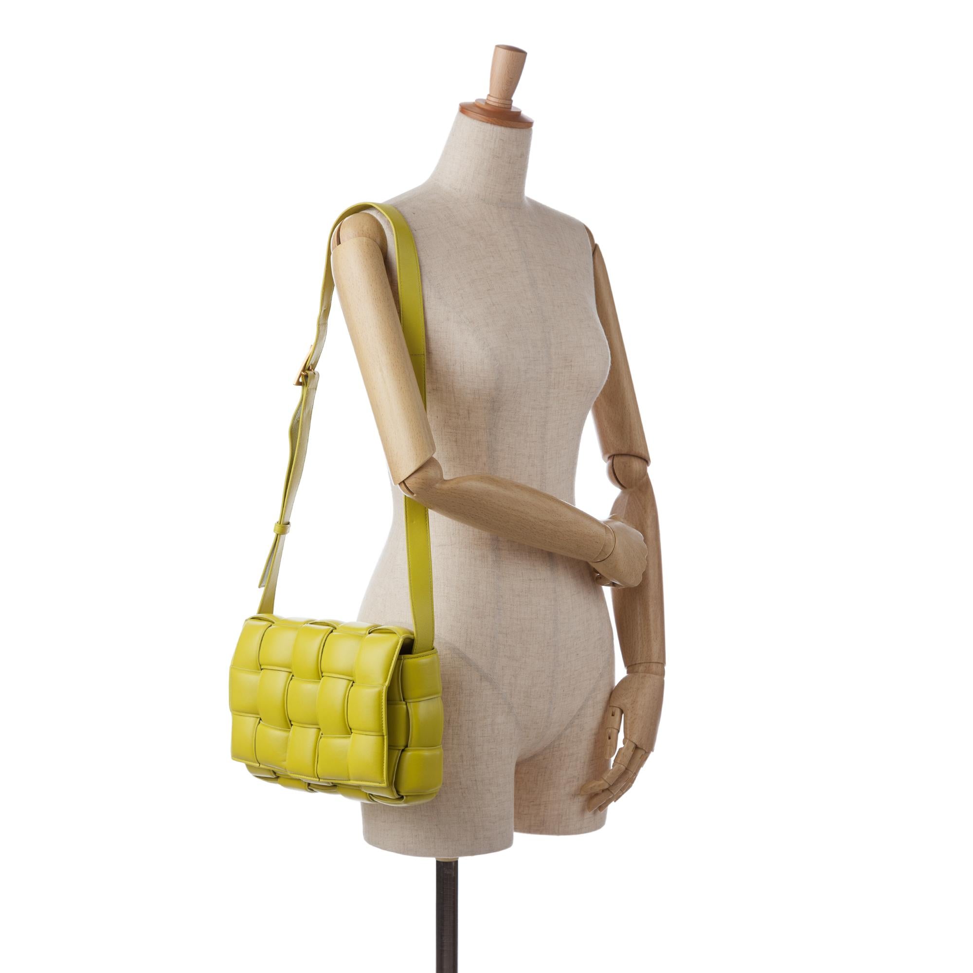 Bottega Veneta Intrecciato Padded Cassette (SHG-0chUQ7)