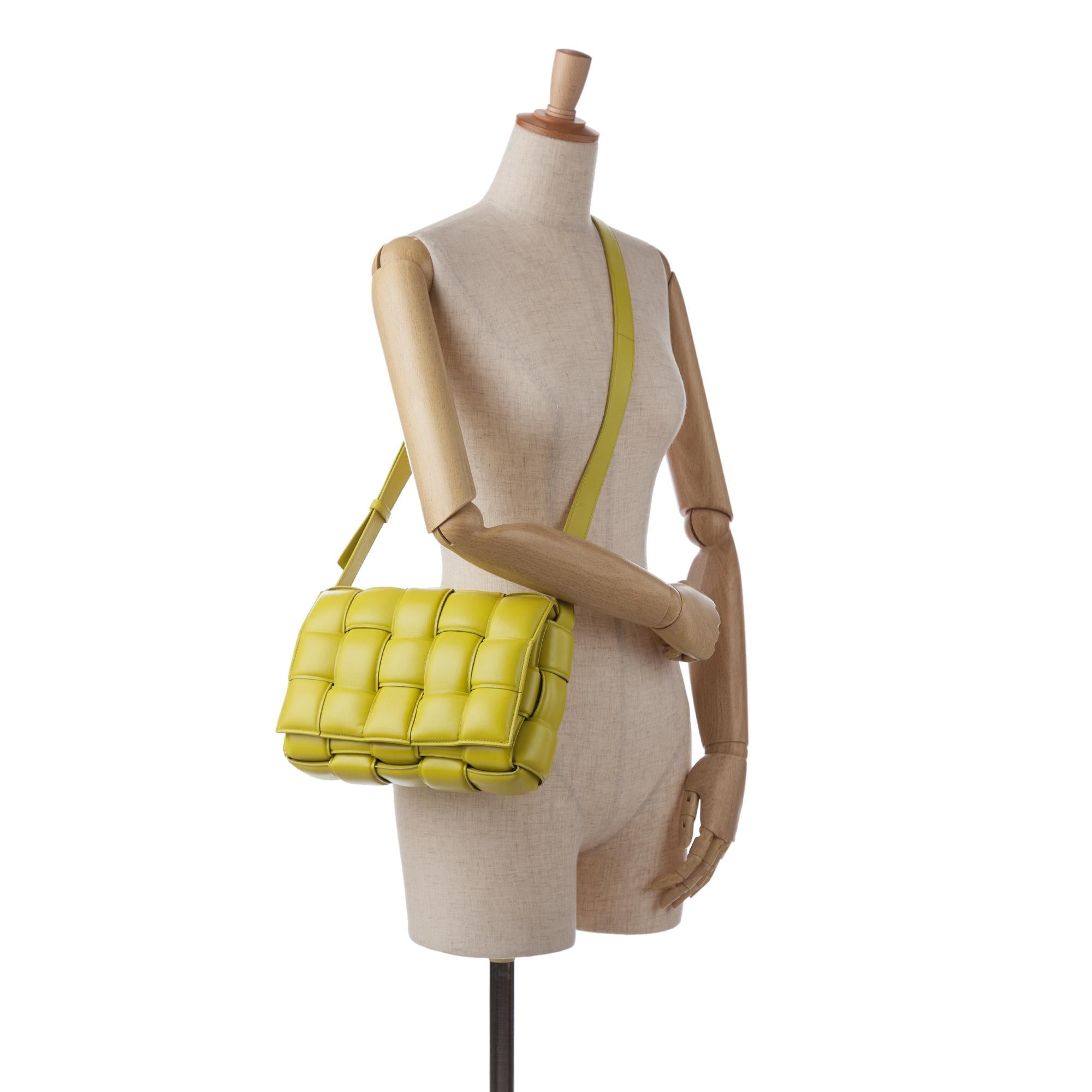Bottega Veneta Intrecciato Padded Cassette (SHG-0chUQ7)