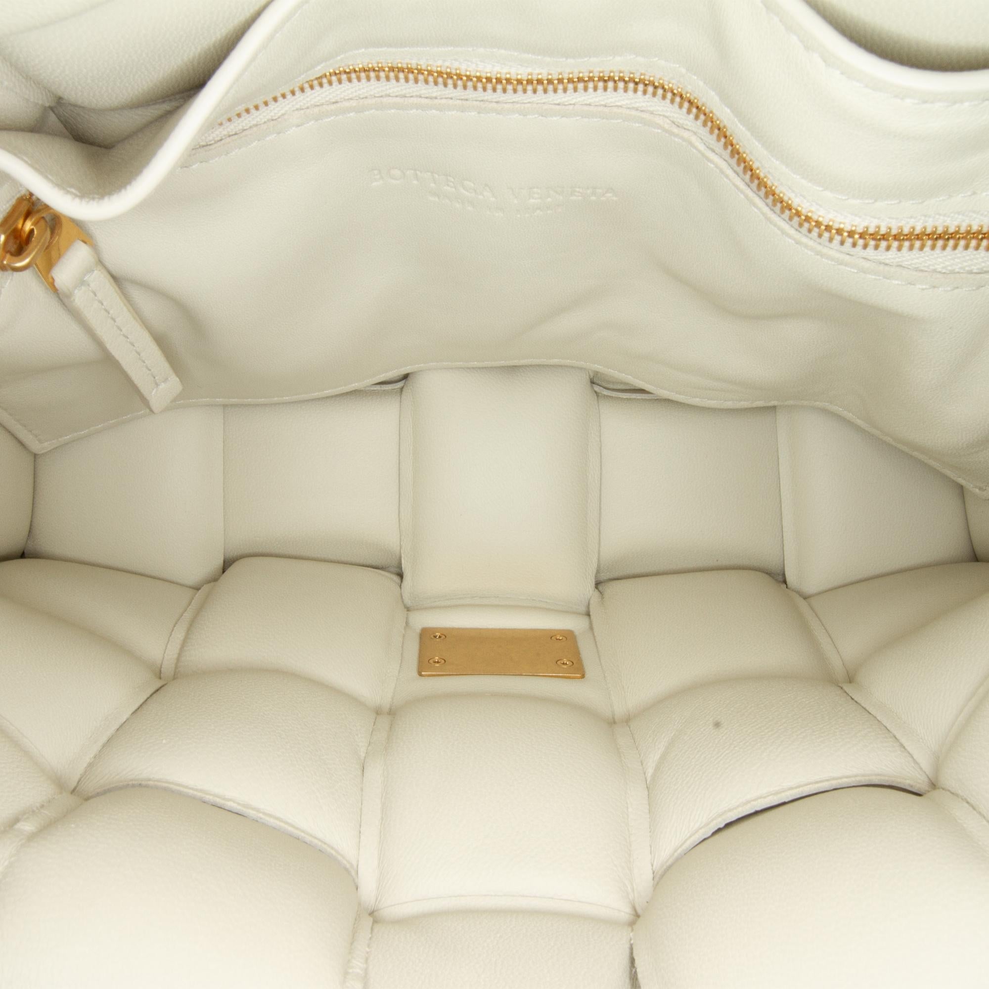 Bottega Veneta Intrecciato Padded Cassette (SHG-7kHipk)