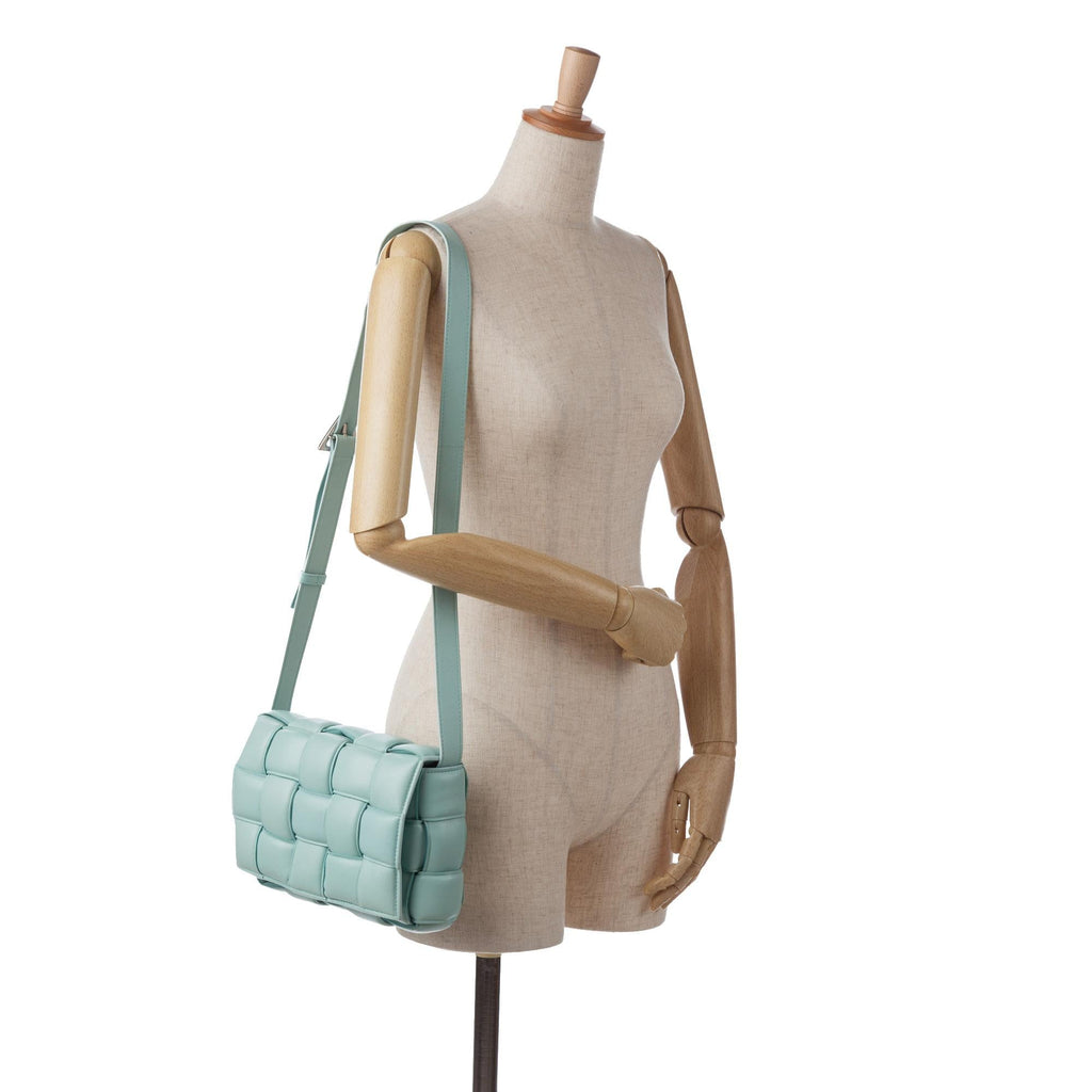 Bottega Veneta Intrecciato Padded Cassette (SHG-CL45Nu)