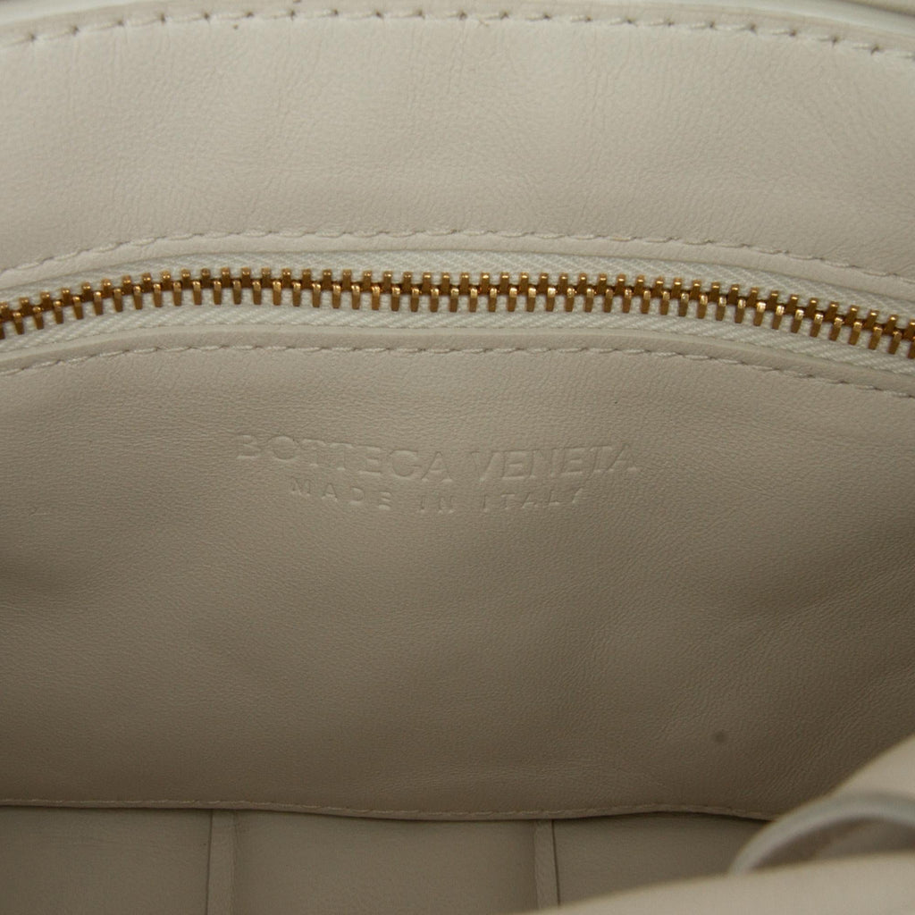 Bottega Veneta Intrecciato Padded Chain Cassette (SHG-RRpNus)